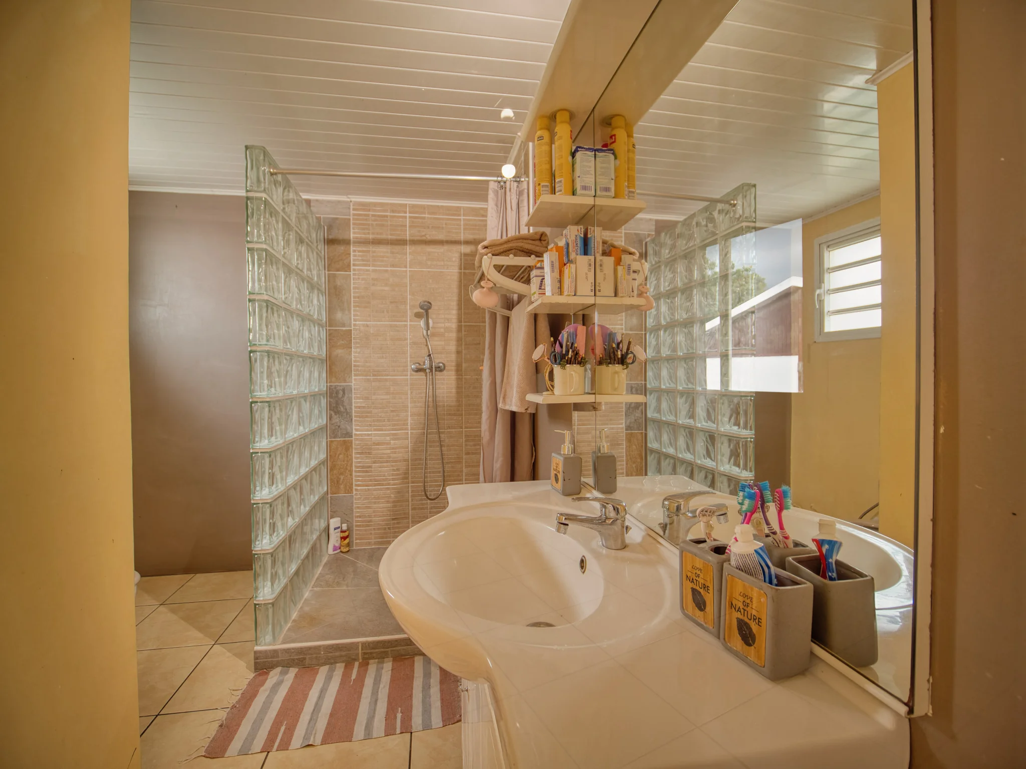 Photo 4 - Maison à vendre - Ancien 330 000 € 4 pièces 3 chambres 116 m² Possession 97419