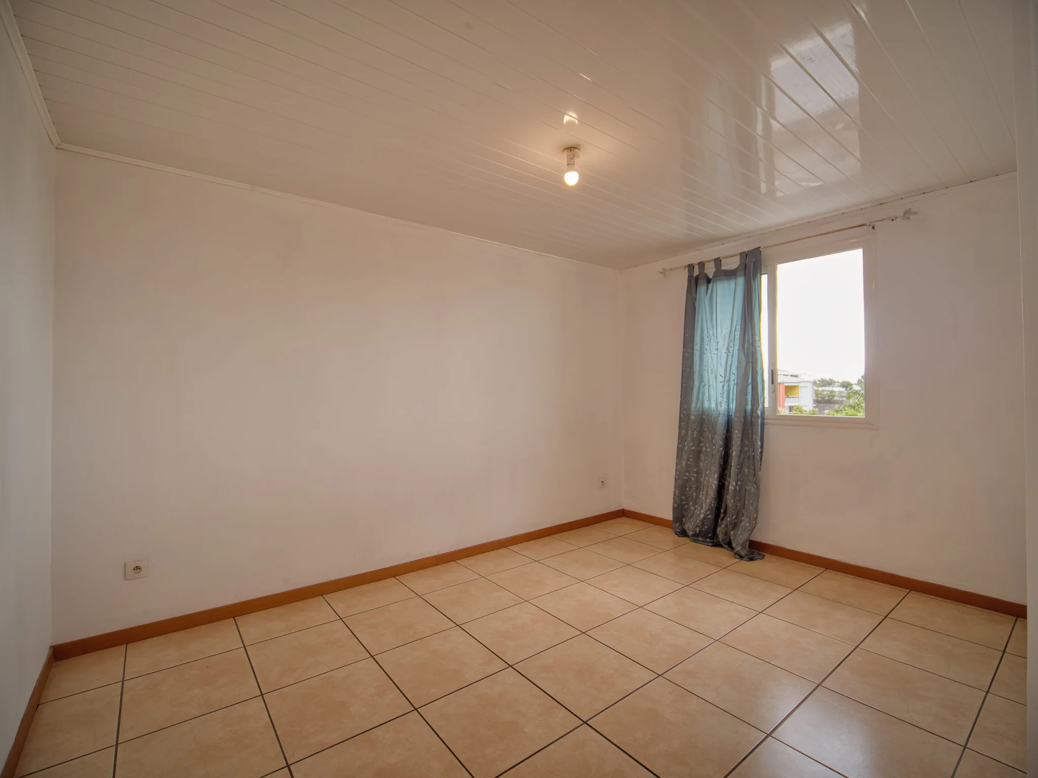 Photo 14 - Maison à vendre - Ancien 330 000 € 4 pièces 3 chambres 116 m² Possession 97419