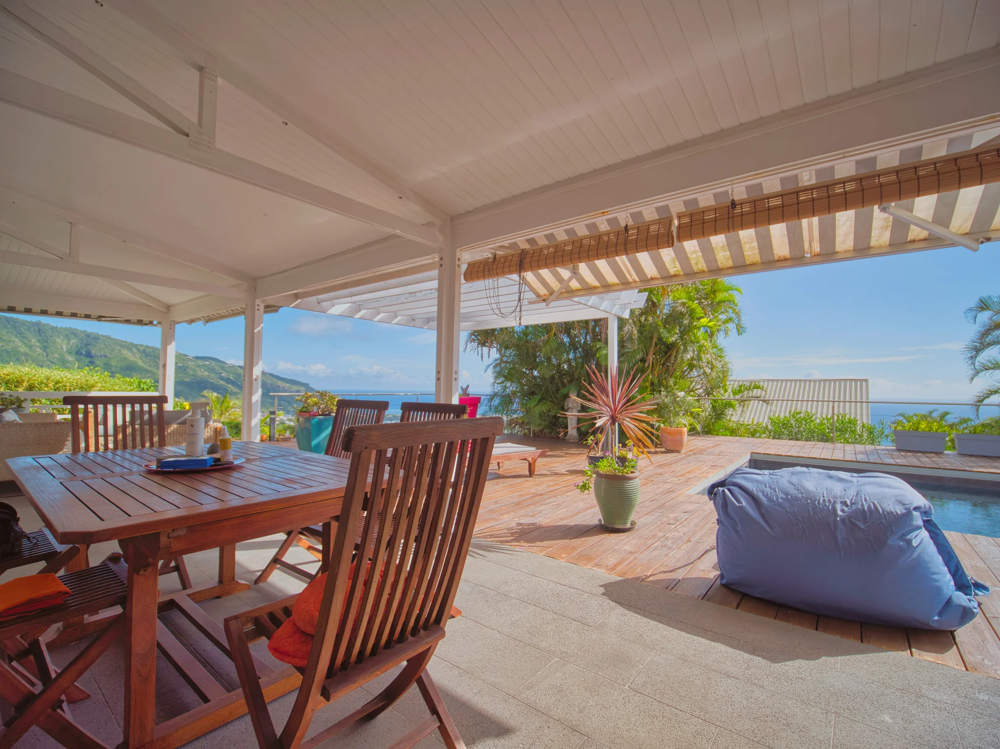 Photo 2 - Maison à vendre - Ancien 745 000 € 5 pièces 4 chambres 220 m² Saint-Denis 97400