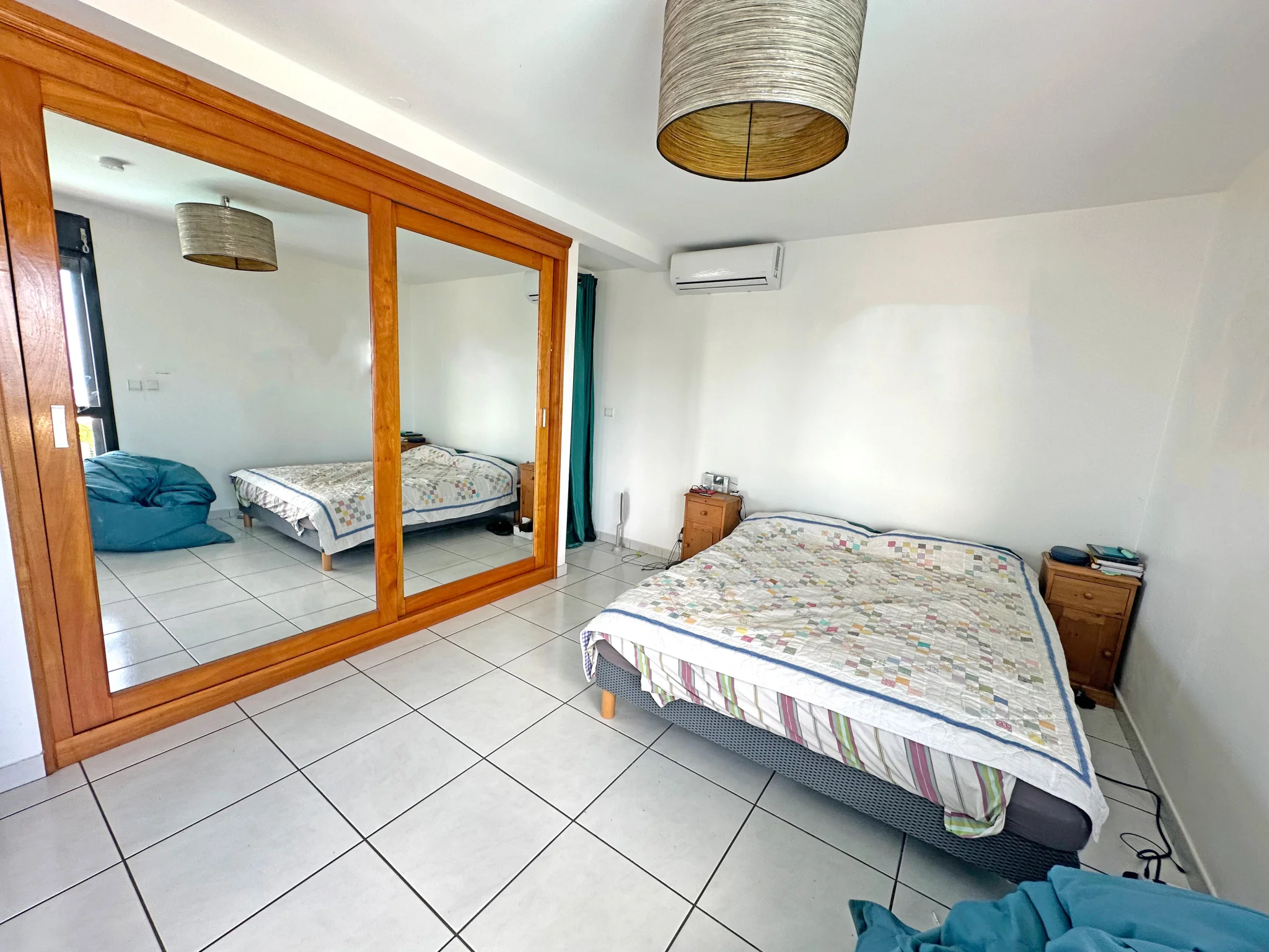 Photo 6 - Maison à vendre - Ancien 575 000 € 4 pièces 3 chambres 247.38 m² Possession 97419