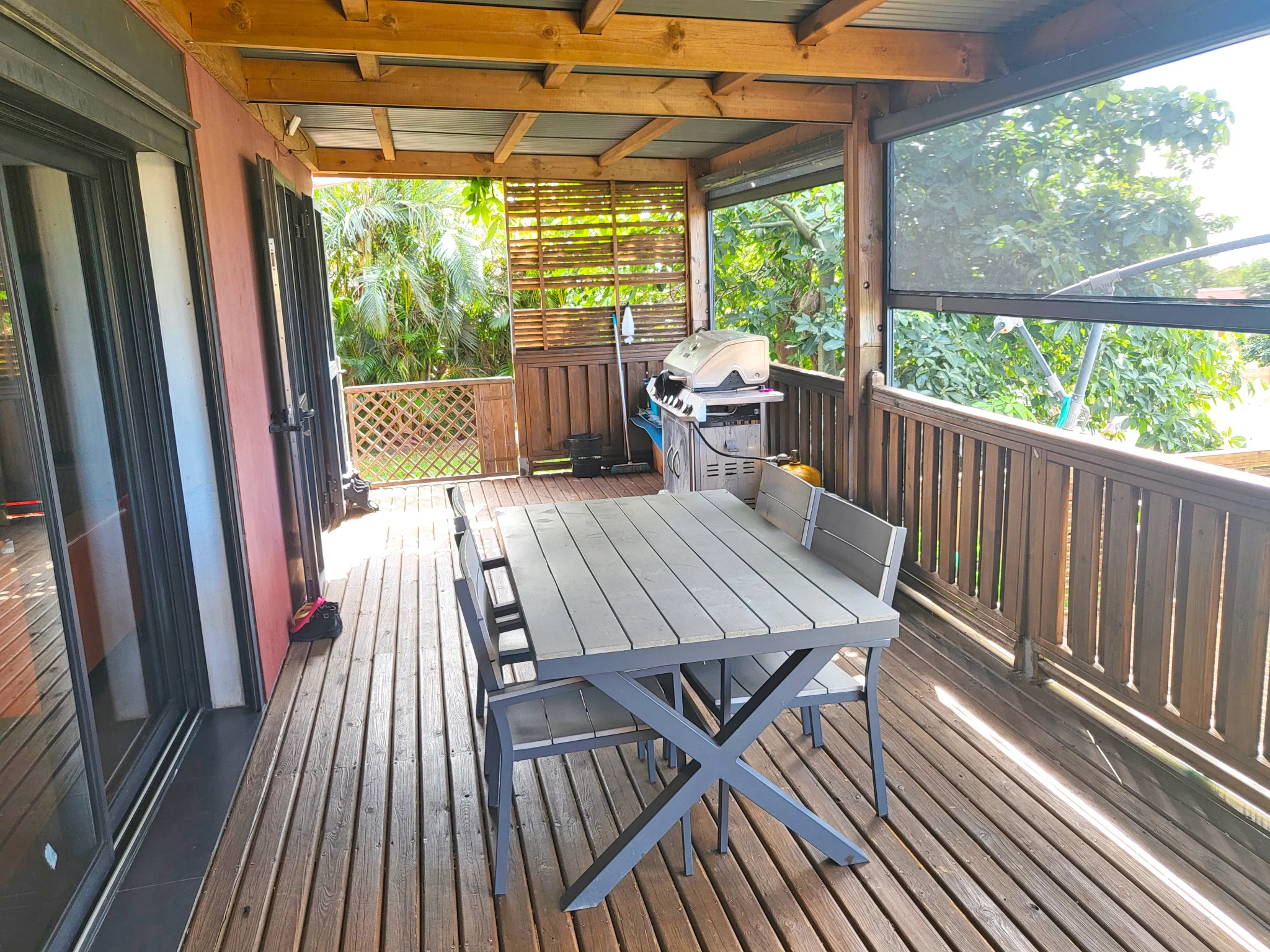 Photo 2 - Maison à vendre - Ancien 610 000 € 5 pièces 4 chambres 160 m² Sainte-Marie 97438