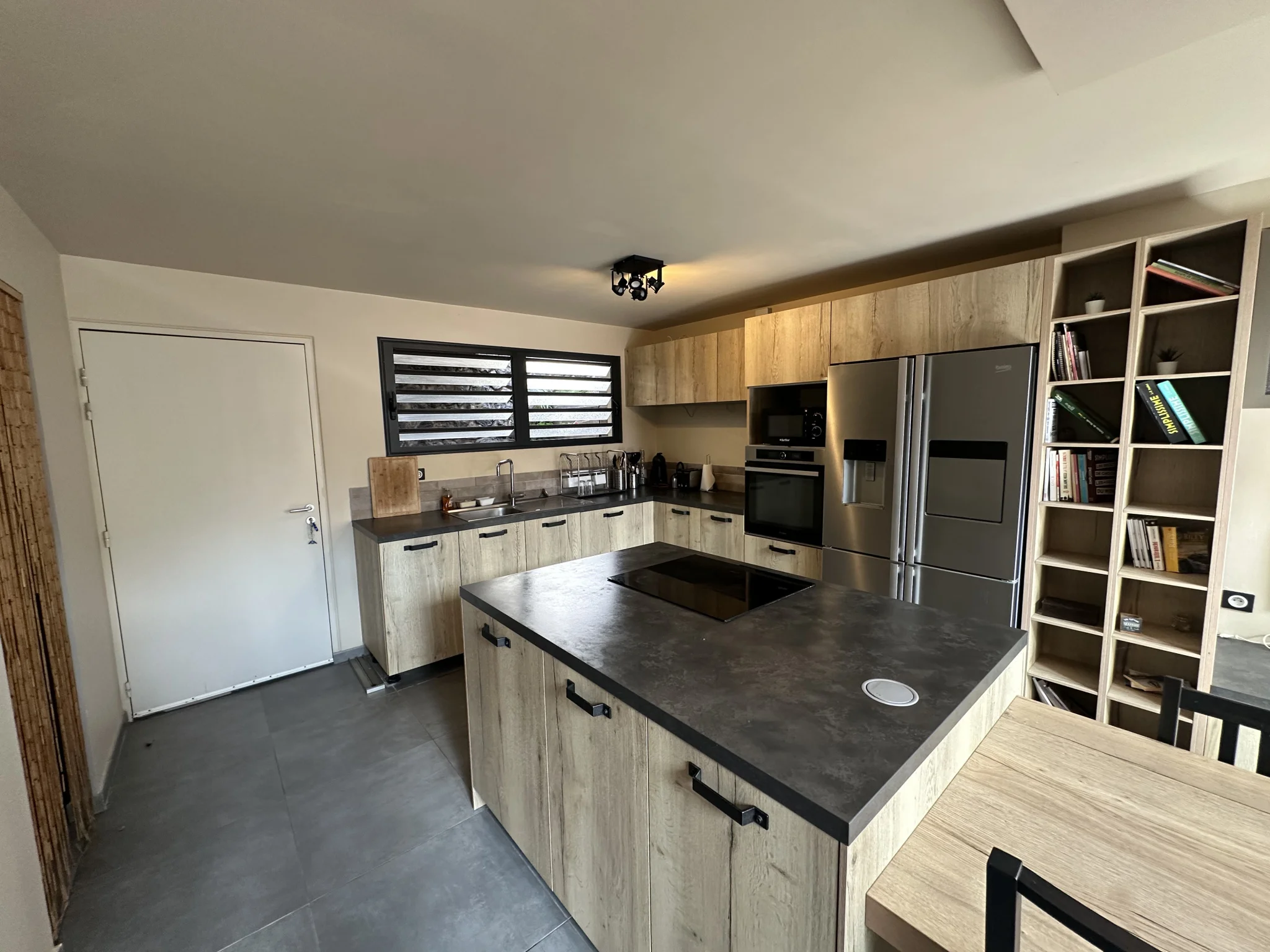 Photo 4 - Maison à vendre - Ancien 345 000 € 4 pièces 3 chambres 110 m² Saint-Pierre 97410