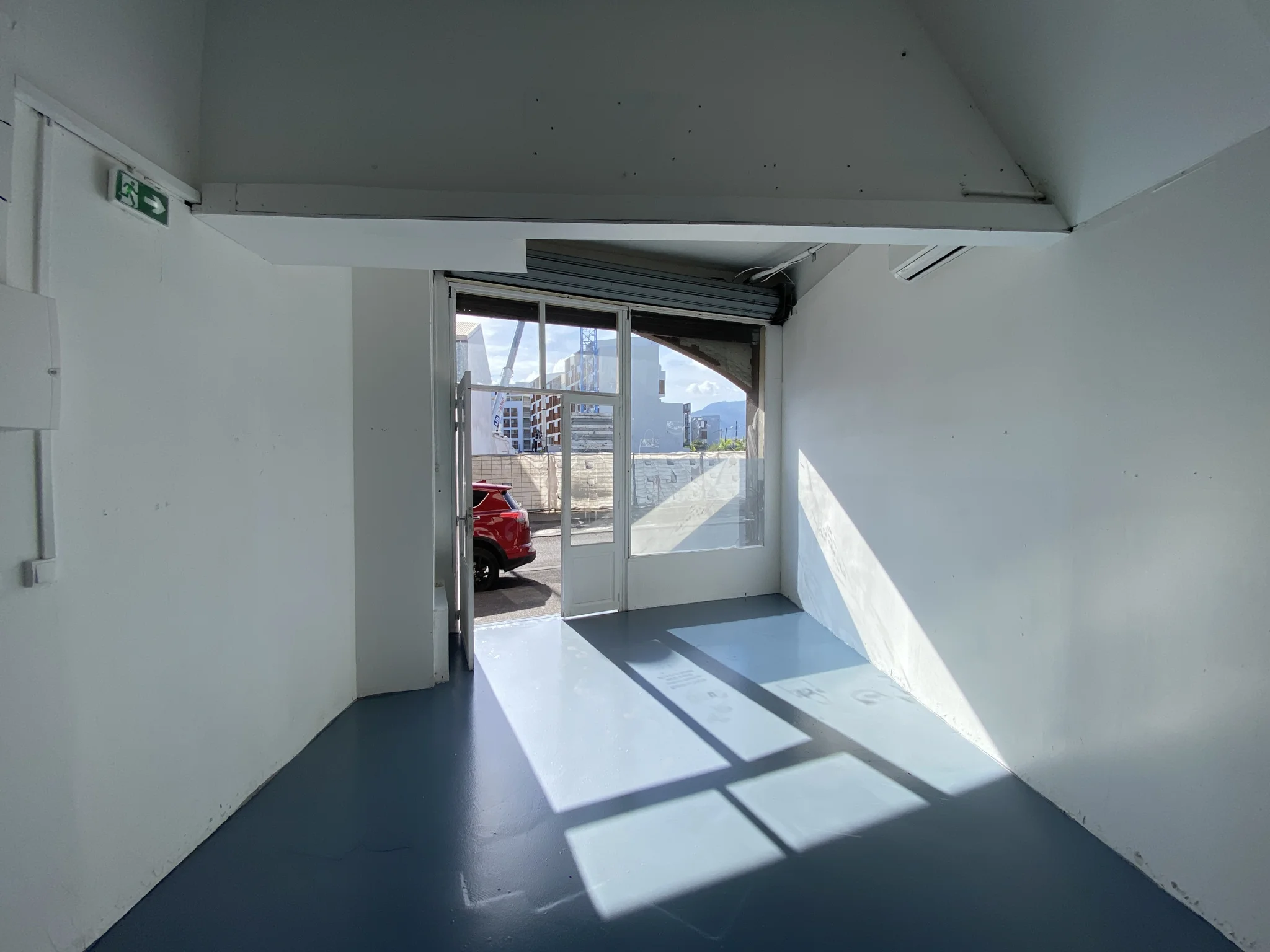 Photo 3 - Local à louer - Ancien 1 200 € 75 m² Le Port 97420