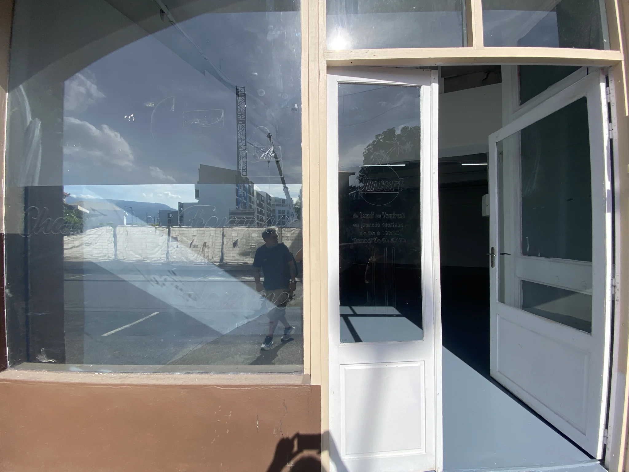 Photo 1 - Local à louer - Ancien 1 200 € 75 m² Le Port 97420