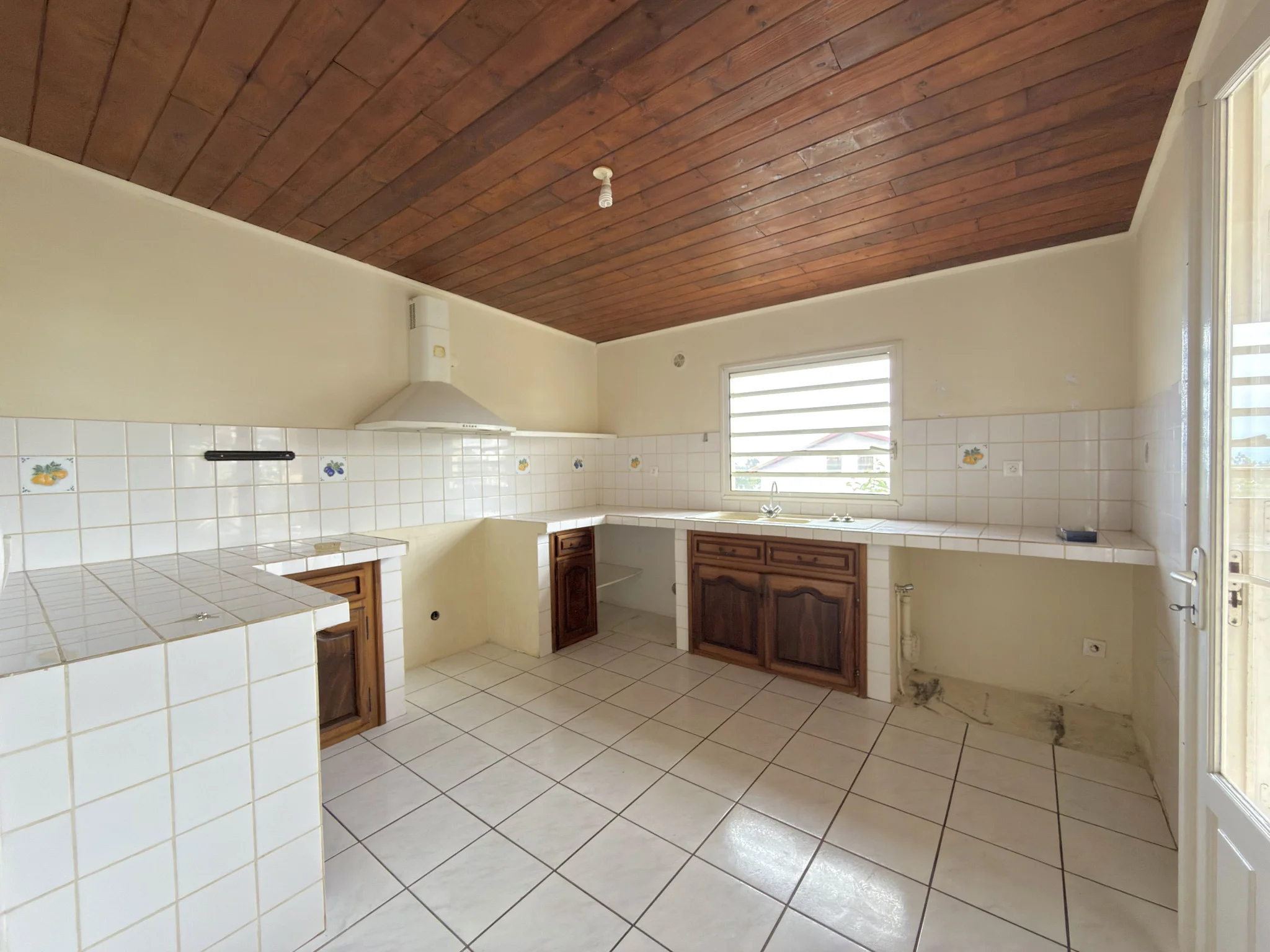 Photo 3 - Maison à vendre - Ancien 367 500 € 4 pièces 2 chambres 104 m² Petite-Île 97429