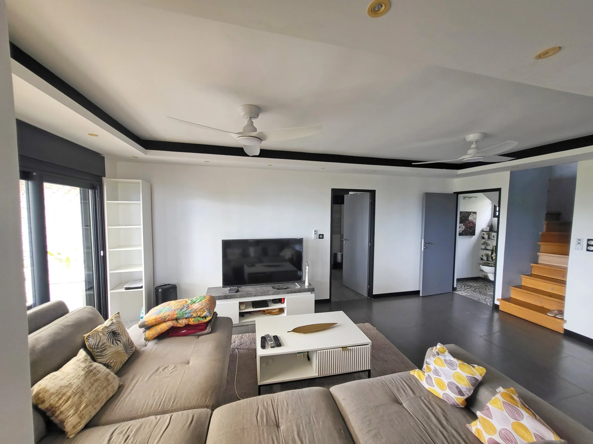 Photo 3 - Maison à louer - Ancien 1 800 € 5 pièces 3 chambres 110 m² Saint-Denis 97490