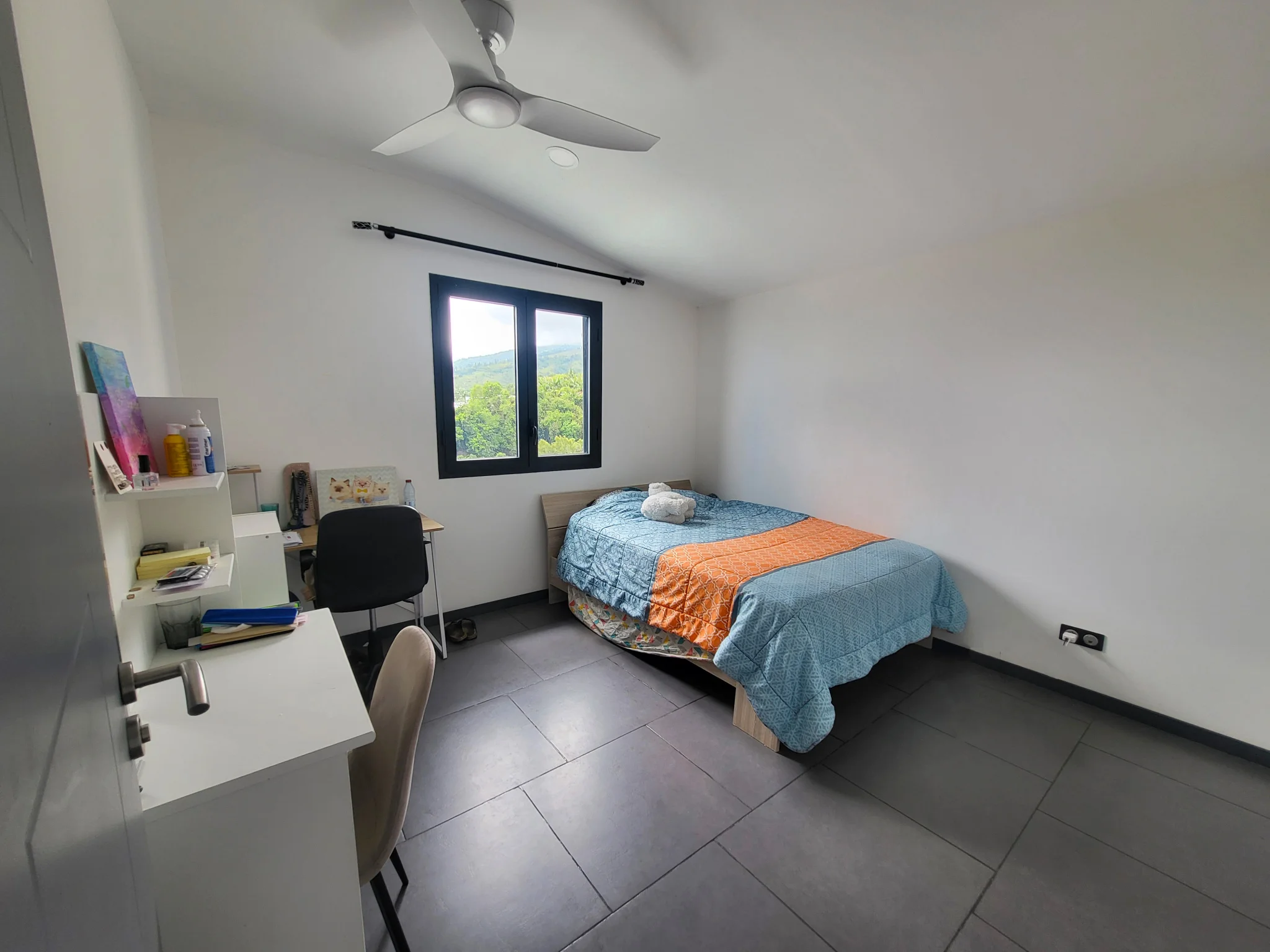 Photo 8 - Maison à louer - Ancien 1 800 € 5 pièces 3 chambres 110 m² Saint-Denis 97490