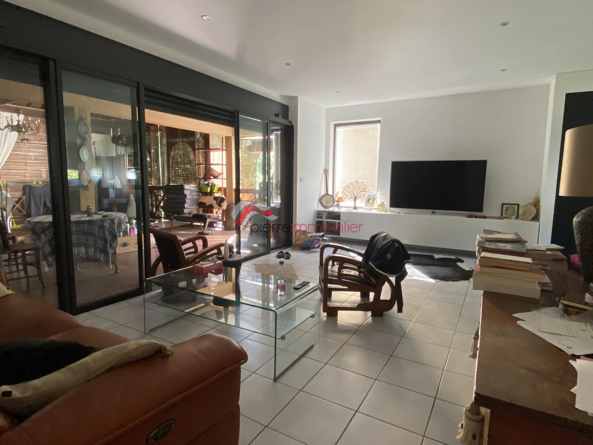 Photo 3 - Maison à vendre - Ancien 310 000 € 4 pièces 3 chambres 90 m² Le Tampon 97430