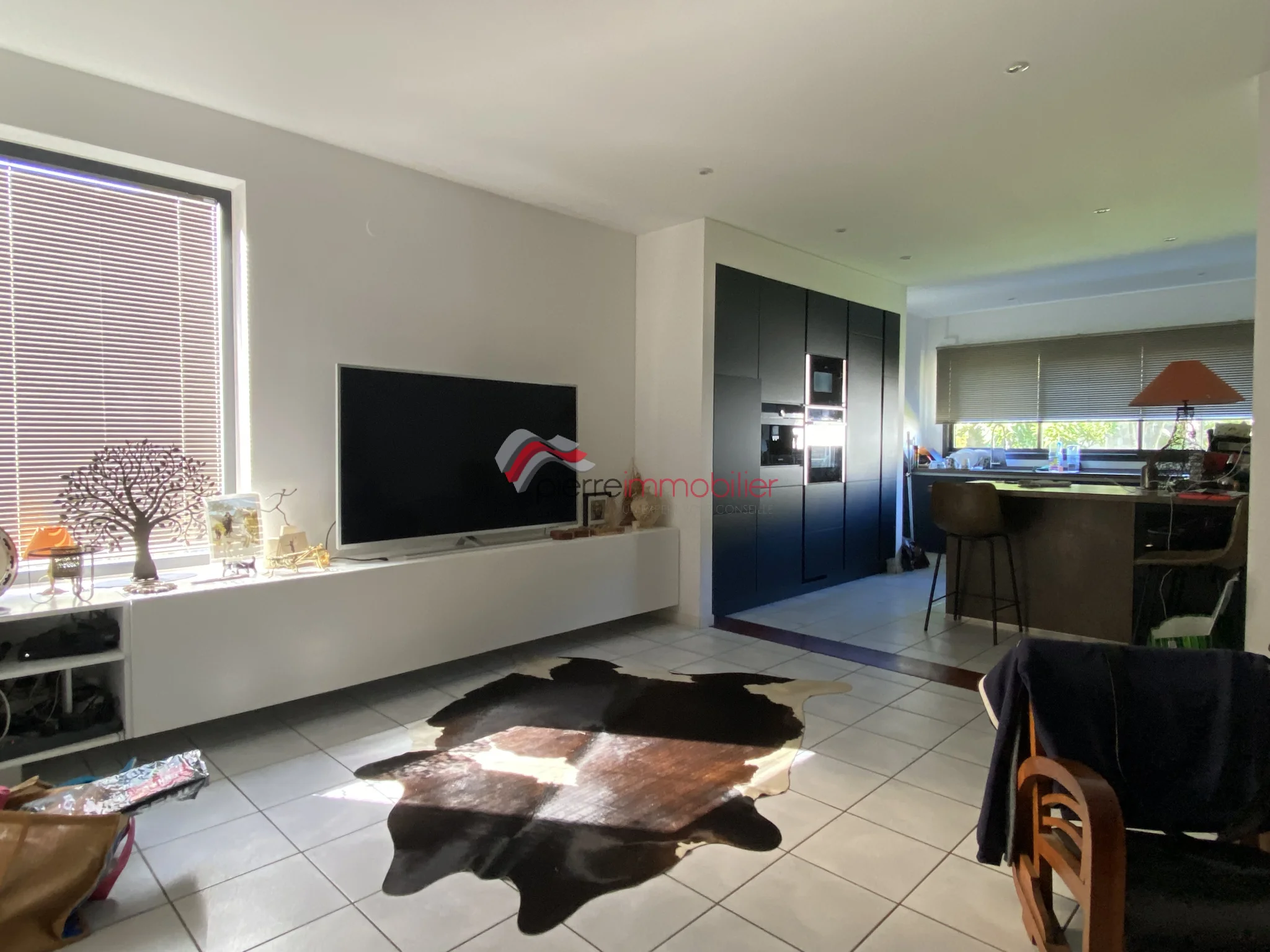 Photo 1 - Maison à vendre - Ancien 310 000 € 4 pièces 3 chambres 90 m² Le Tampon 97430