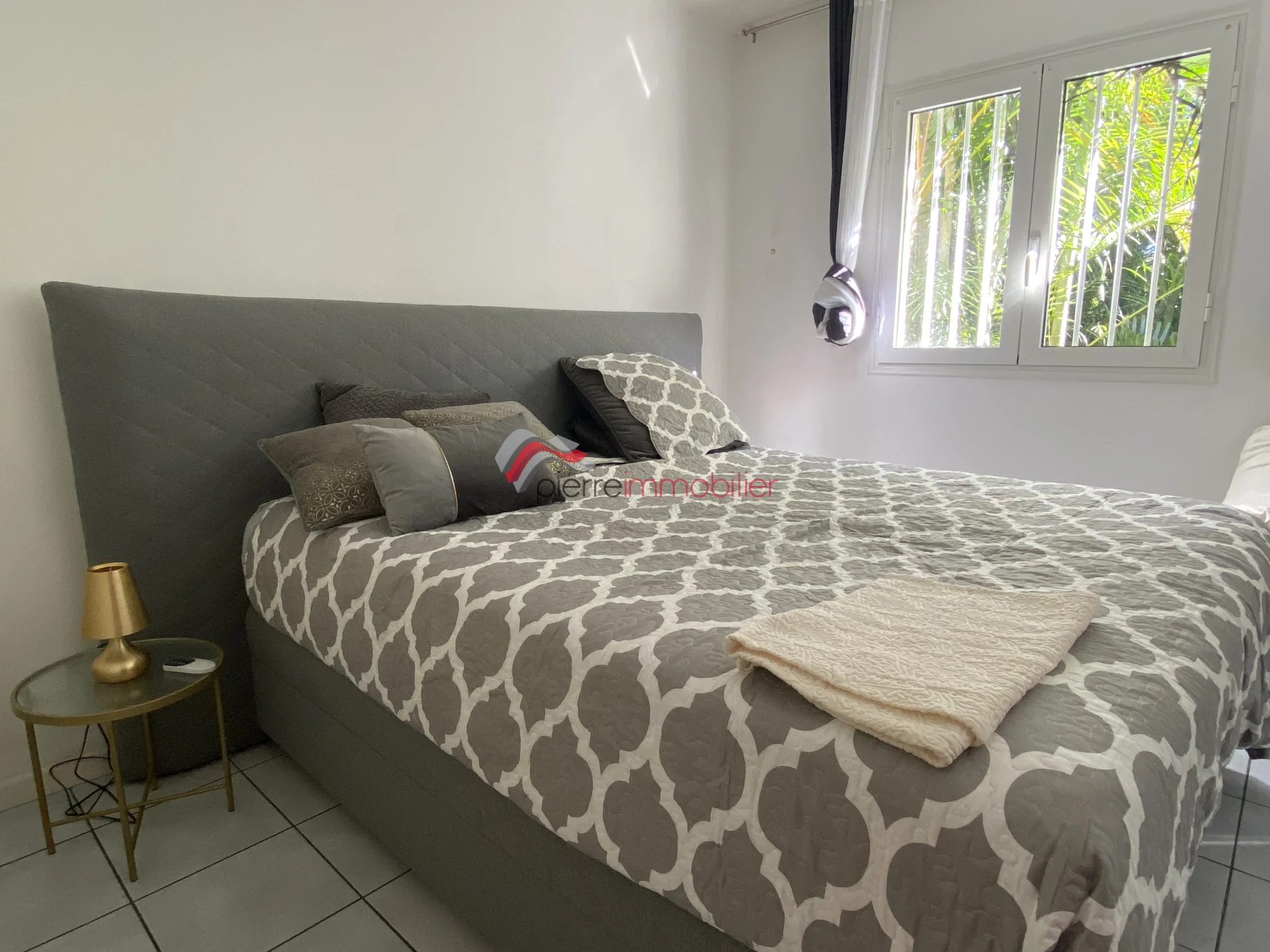 Photo 6 - Maison à vendre - Ancien 310 000 € 4 pièces 3 chambres 90 m² Le Tampon 97430