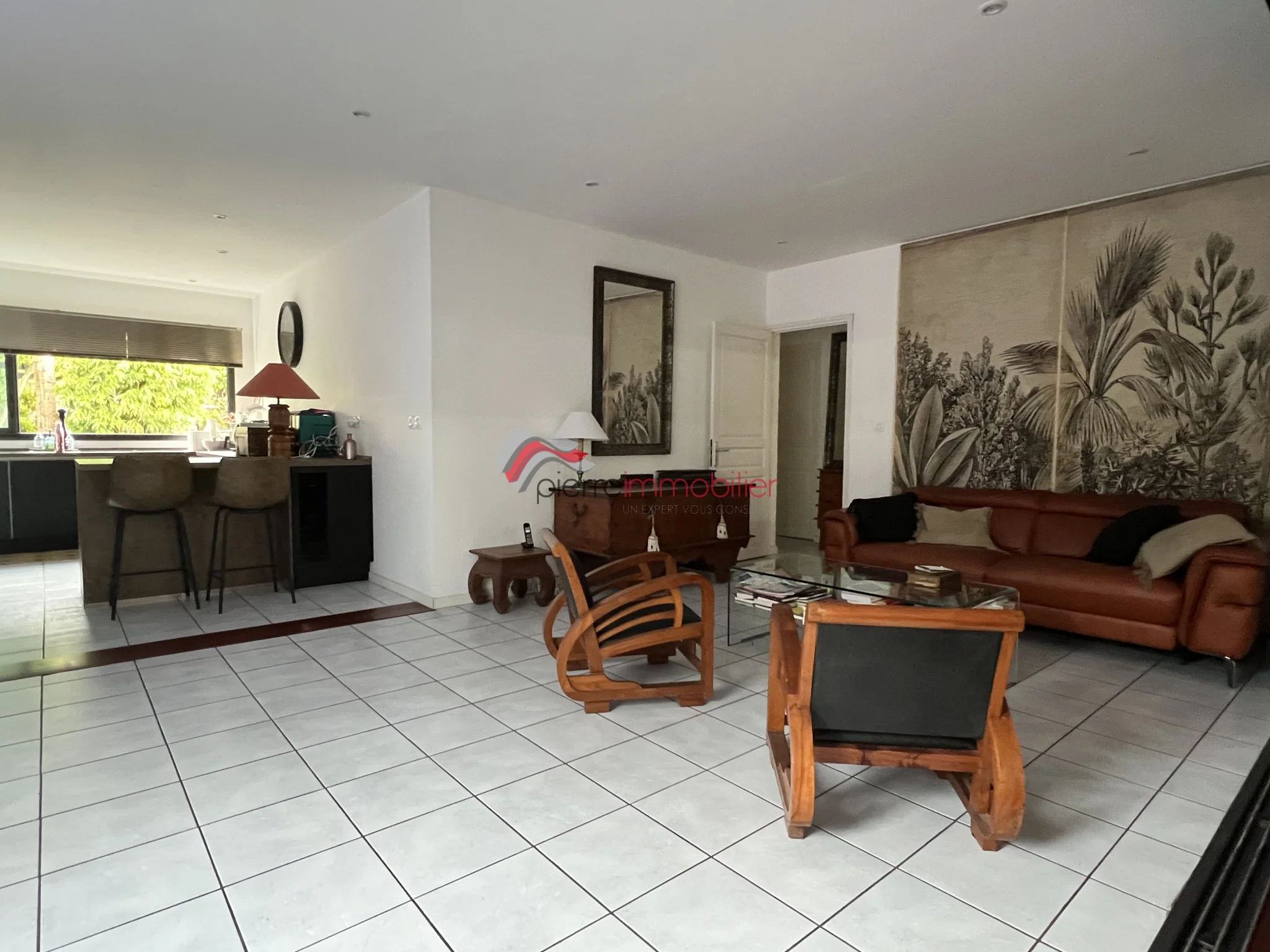 Photo 2 - Maison à vendre - Ancien 310 000 € 4 pièces 3 chambres 90 m² Le Tampon 97430