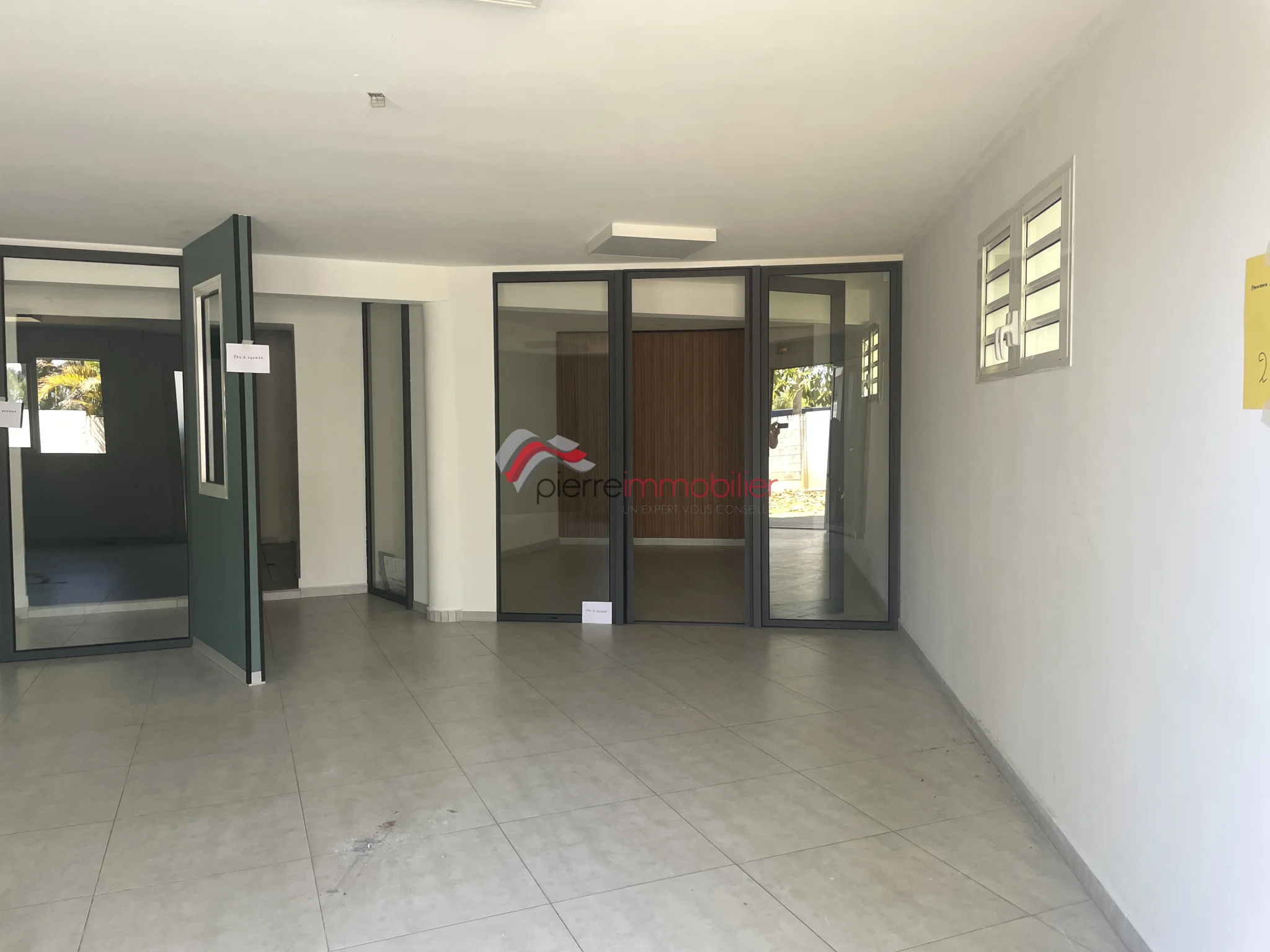 Photo 5 - Local à louer - Ancien 1 036 € 3 pièces 67 m² Le Tampon 97430