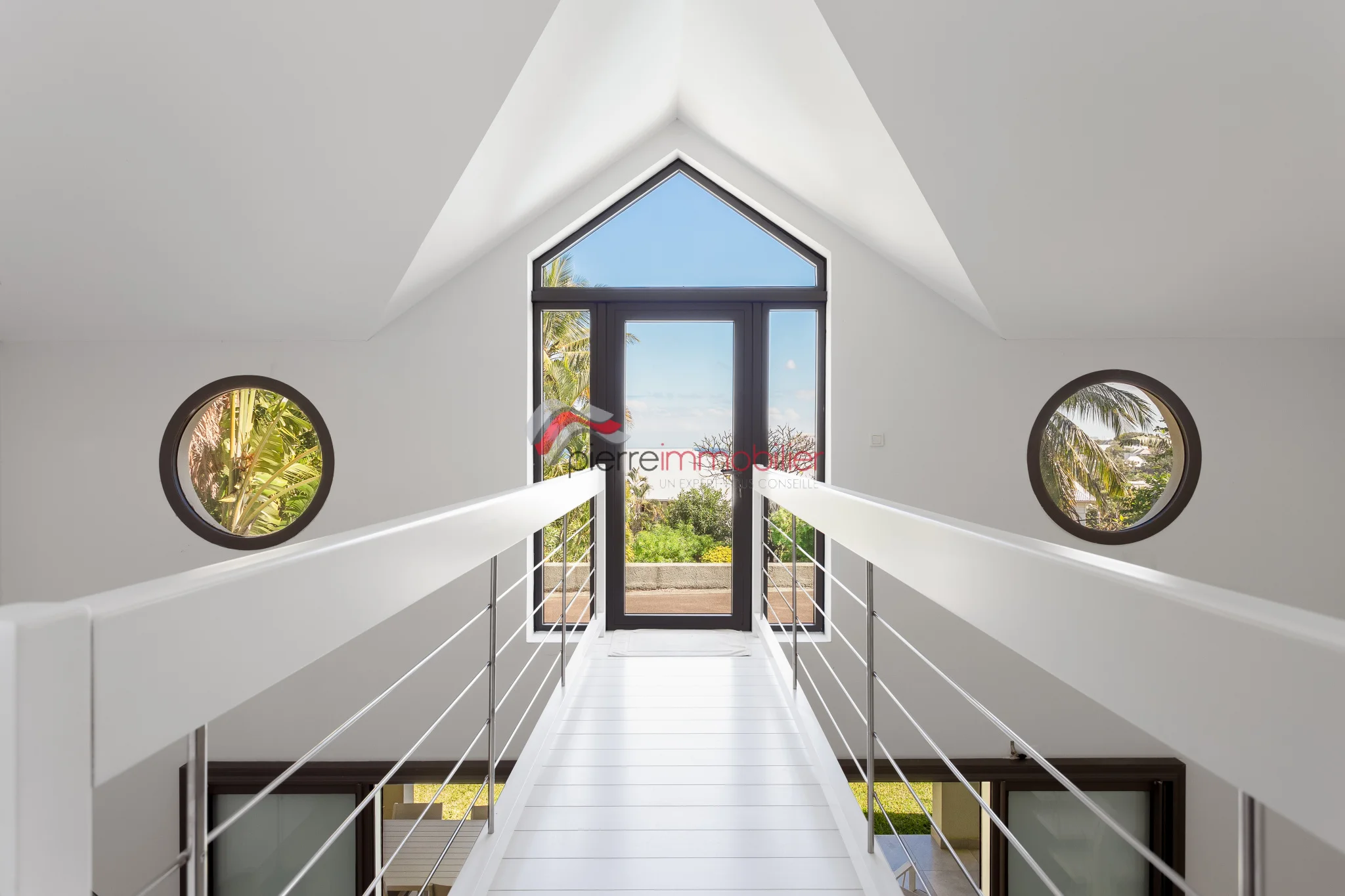 Photo 4 - Maison à vendre - Ancien 850 000 € 6 pièces 4 chambres 186 m² Saint-Pierre 97410