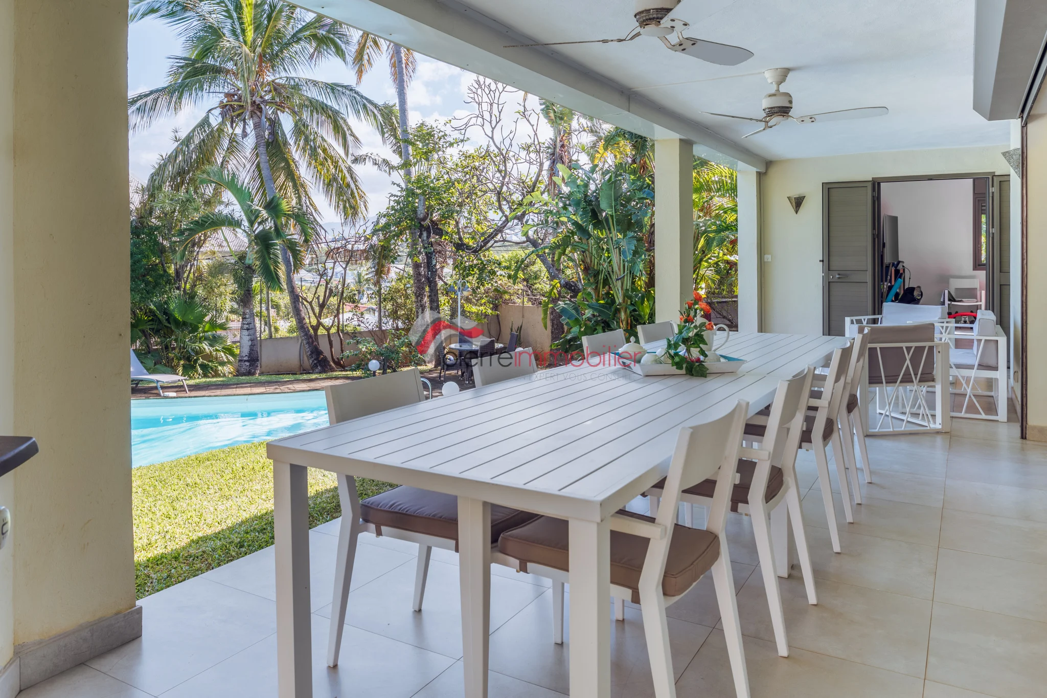 Photo 2 - Maison à vendre - Ancien 850 000 € 6 pièces 4 chambres 186 m² Saint-Pierre 97410