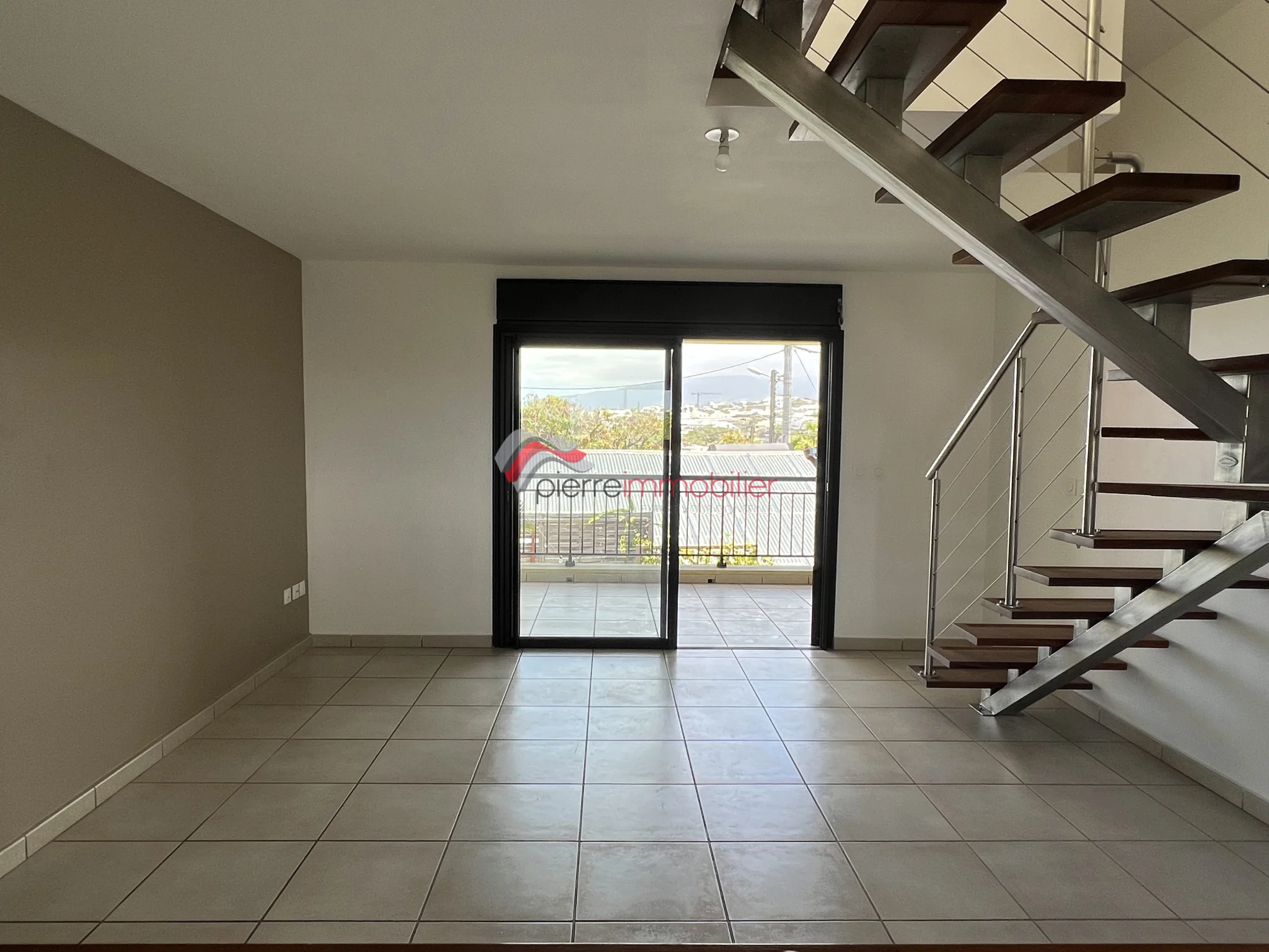 Photo 3 - Appartement à vendre - Ancien 387 920 € 4 pièces 3 chambres 86.3 m² Saint-Pierre 97410