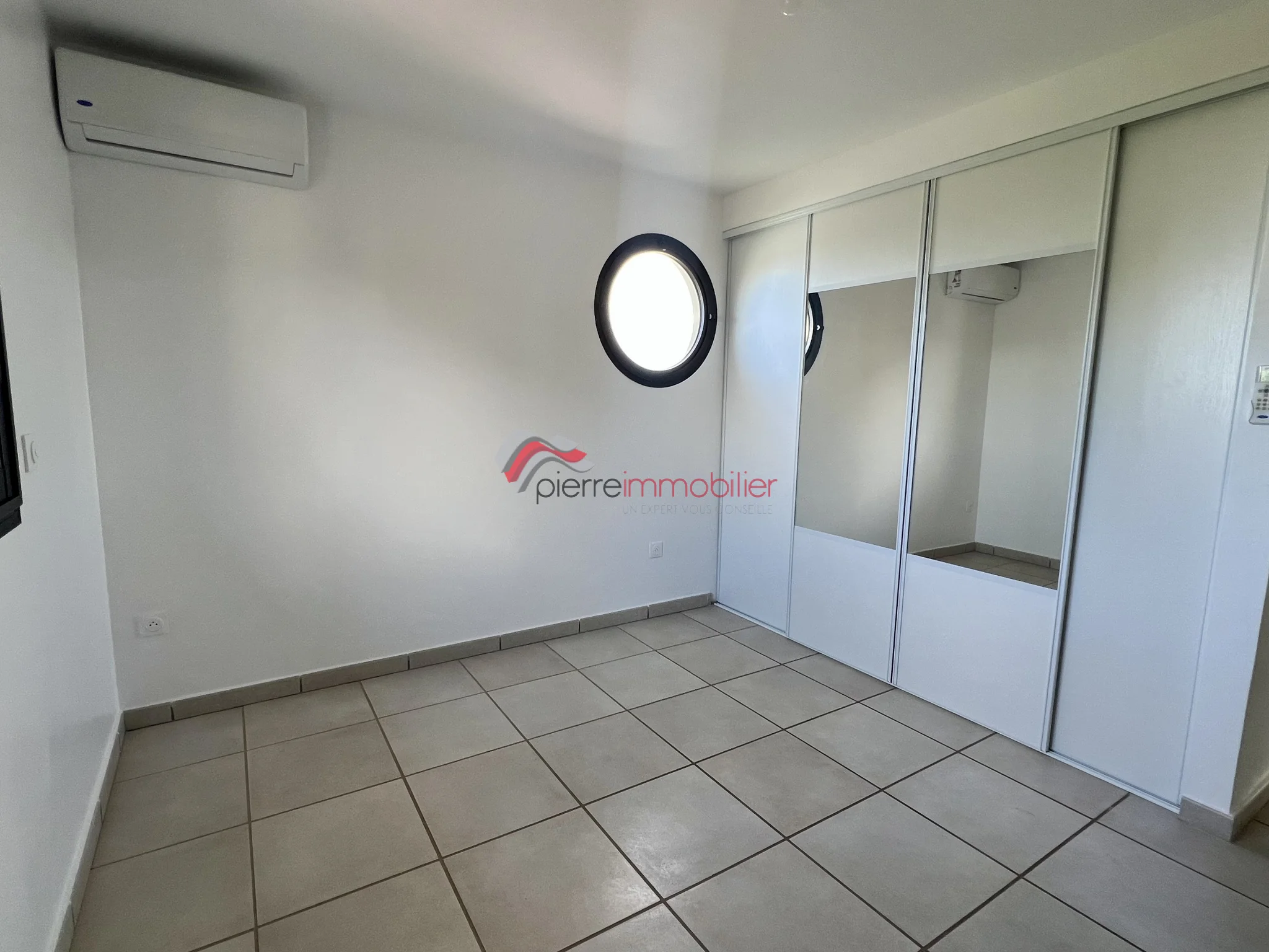 Photo 7 - Appartement à vendre - Ancien 387 920 € 4 pièces 3 chambres 86.3 m² Saint-Pierre 97410