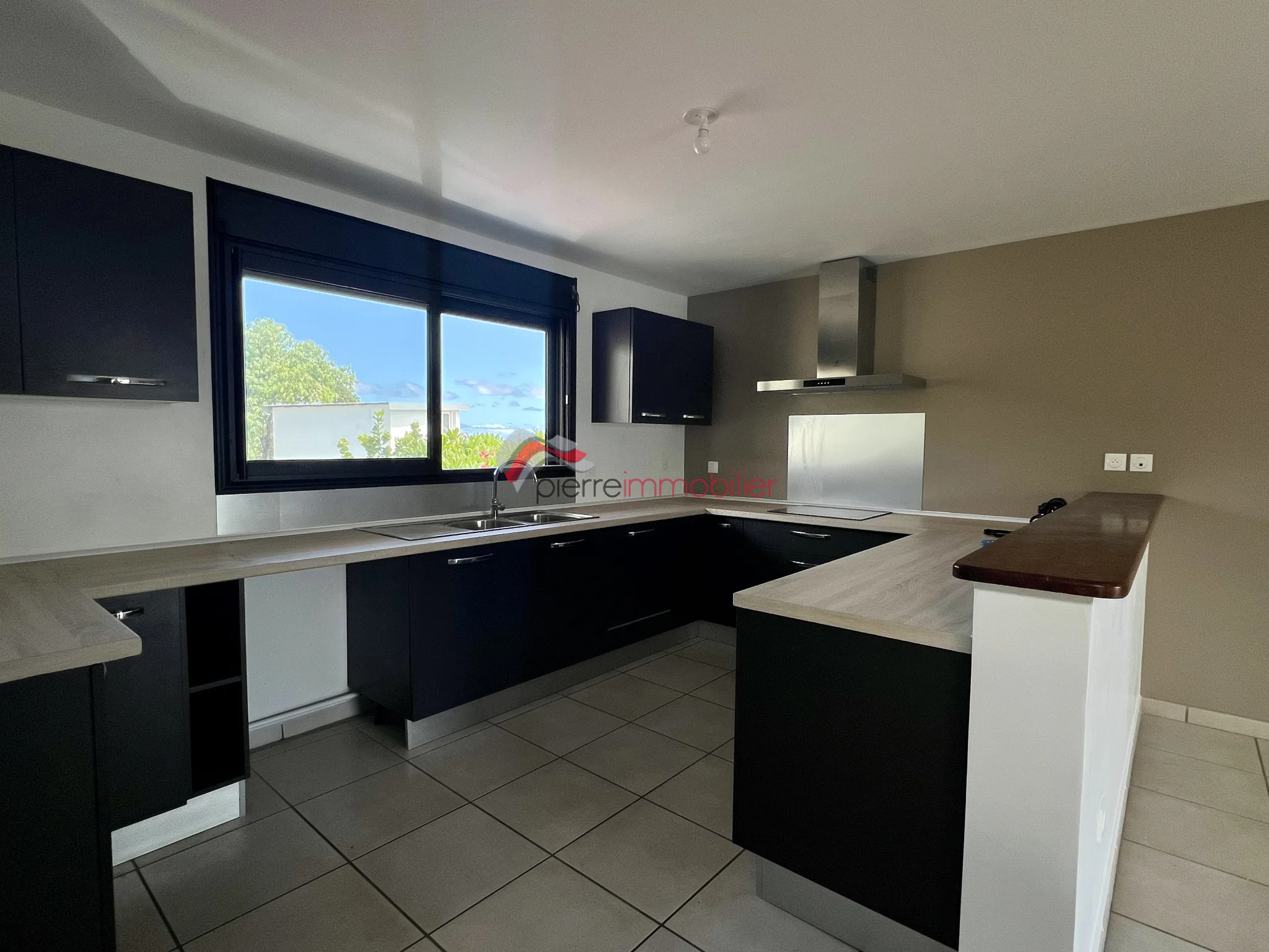 Photo 5 - Appartement à vendre - Ancien 387 920 € 4 pièces 3 chambres 86.3 m² Saint-Pierre 97410