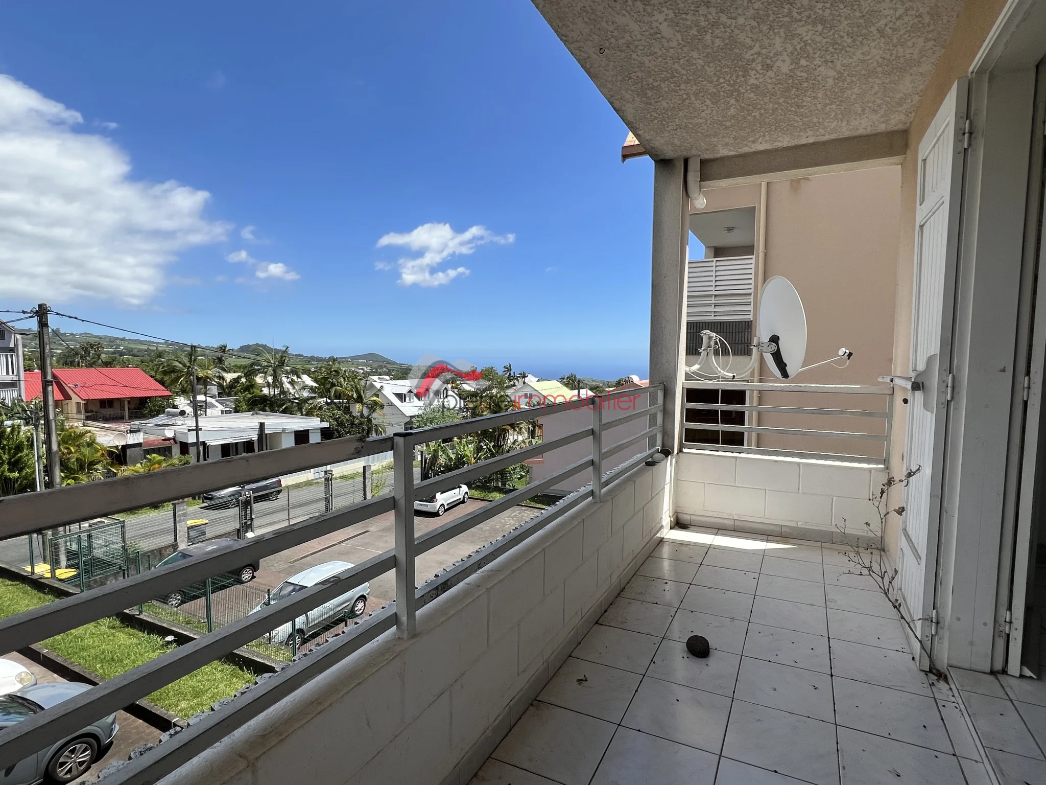 Photo 1 - Appartement à vendre - Ancien 118 800 € 2 pièces 1 chambres 51.6 m² Le Tampon 97430