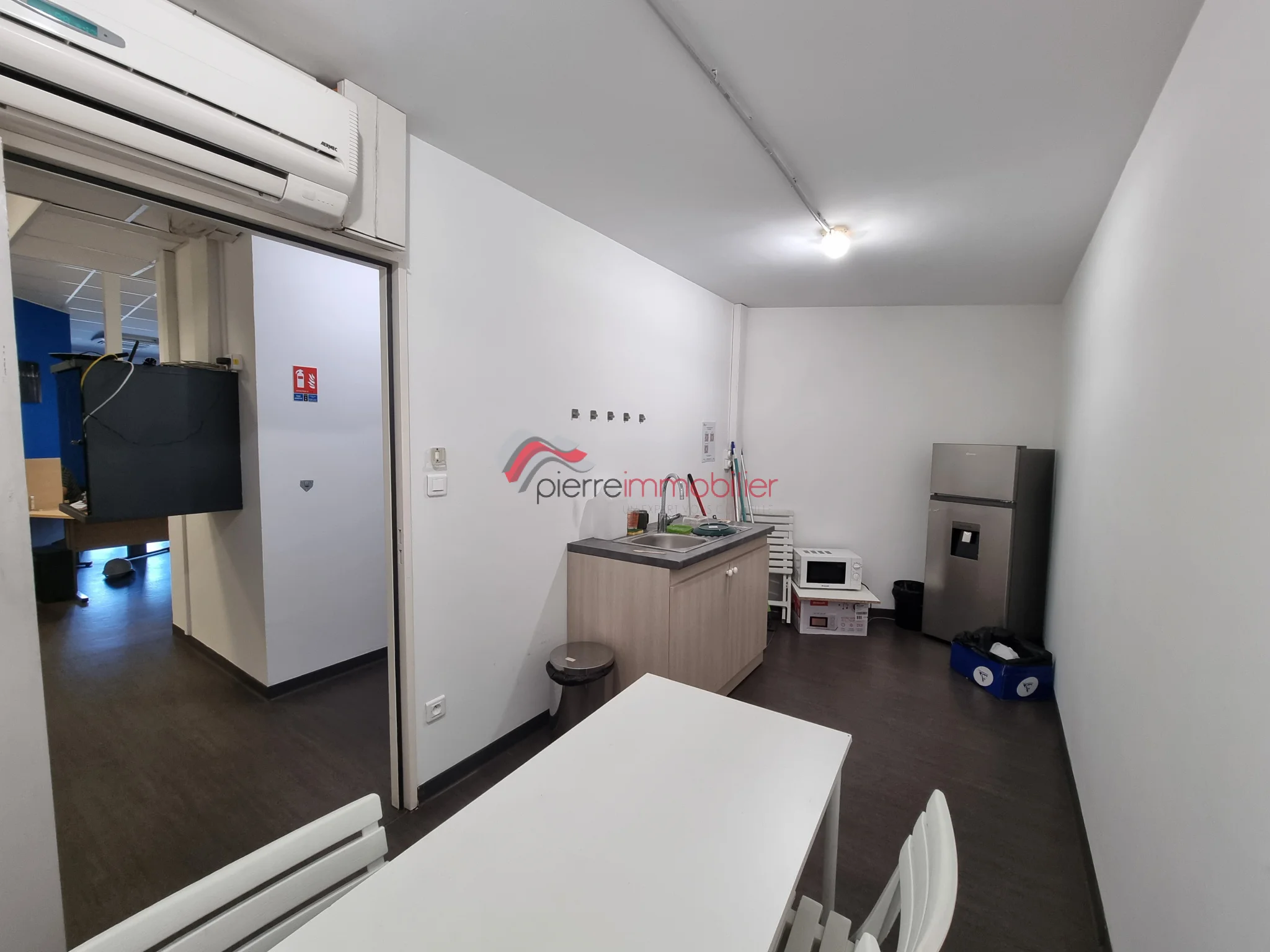 Photo 4 - Local à louer - Ancien 1 490 € 90 m² Saint-Louis 97450