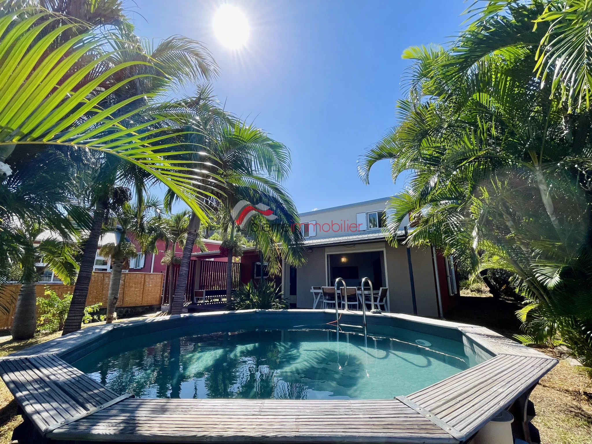 Photo 1 - Maison à vendre - Ancien 545 000 € 6 pièces 4 chambres 135 m² Le piton st leu 97424