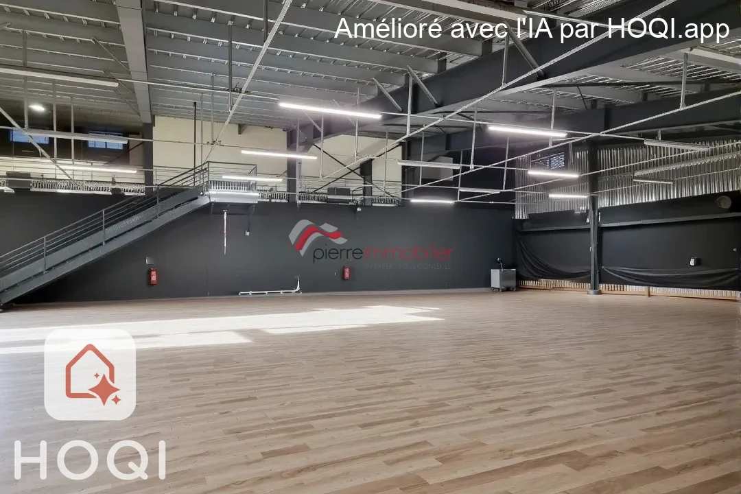 Photo 1 - Local à louer - Ancien 5 500 € 450 m² Saint-Pierre 97410