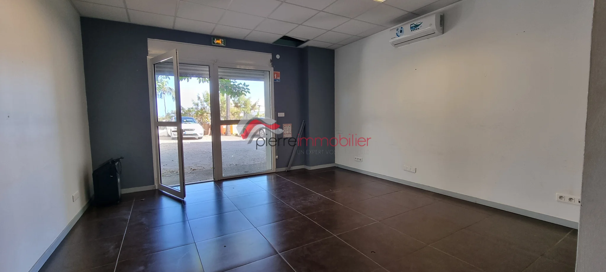 Photo 4 - Local à louer - Ancien 1 100 € 48 m² Saint-Pierre 97410