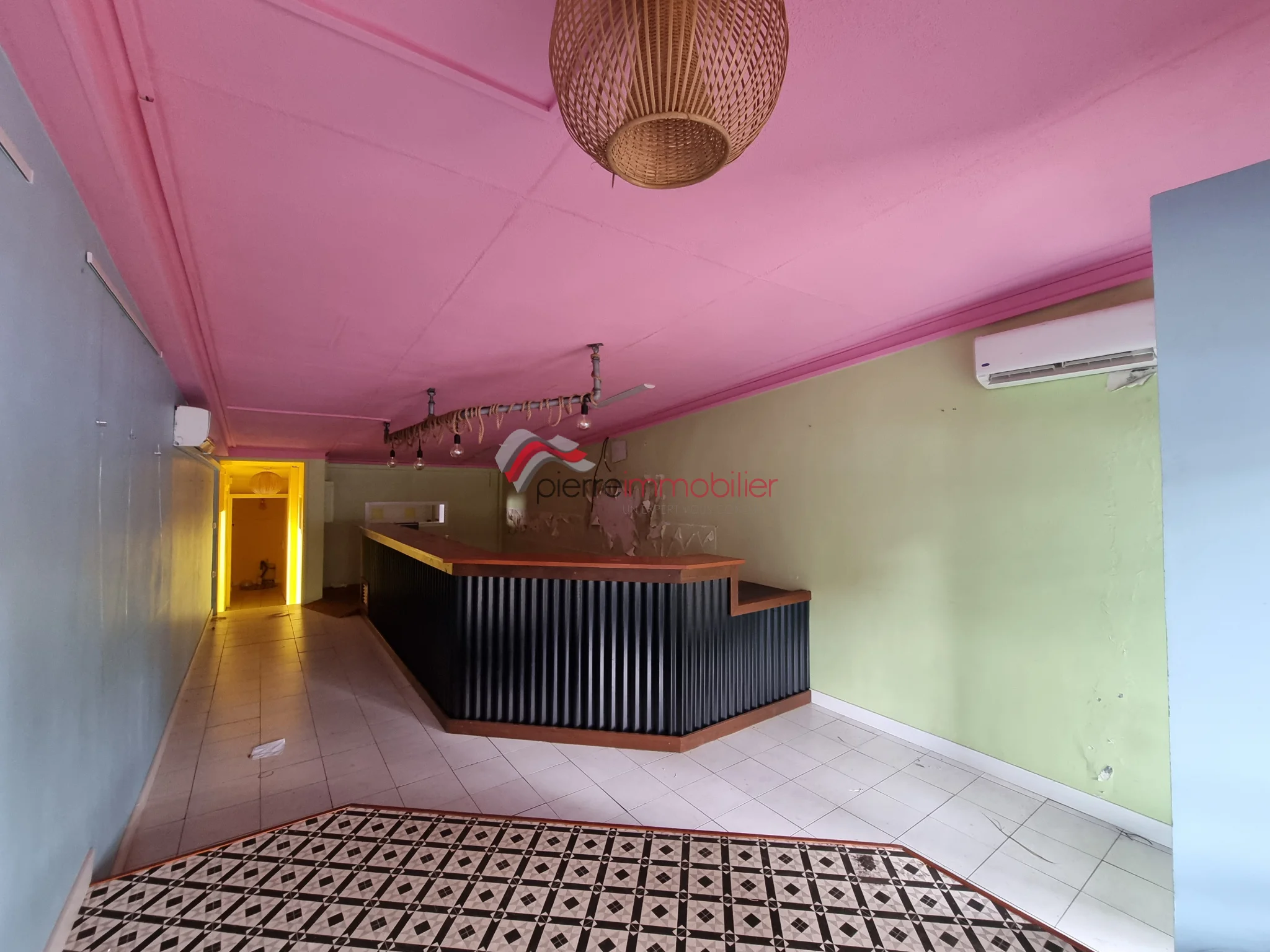 Photo 5 - Local à louer - Ancien 1 350 € 70 m² Saint-Pierre 97410