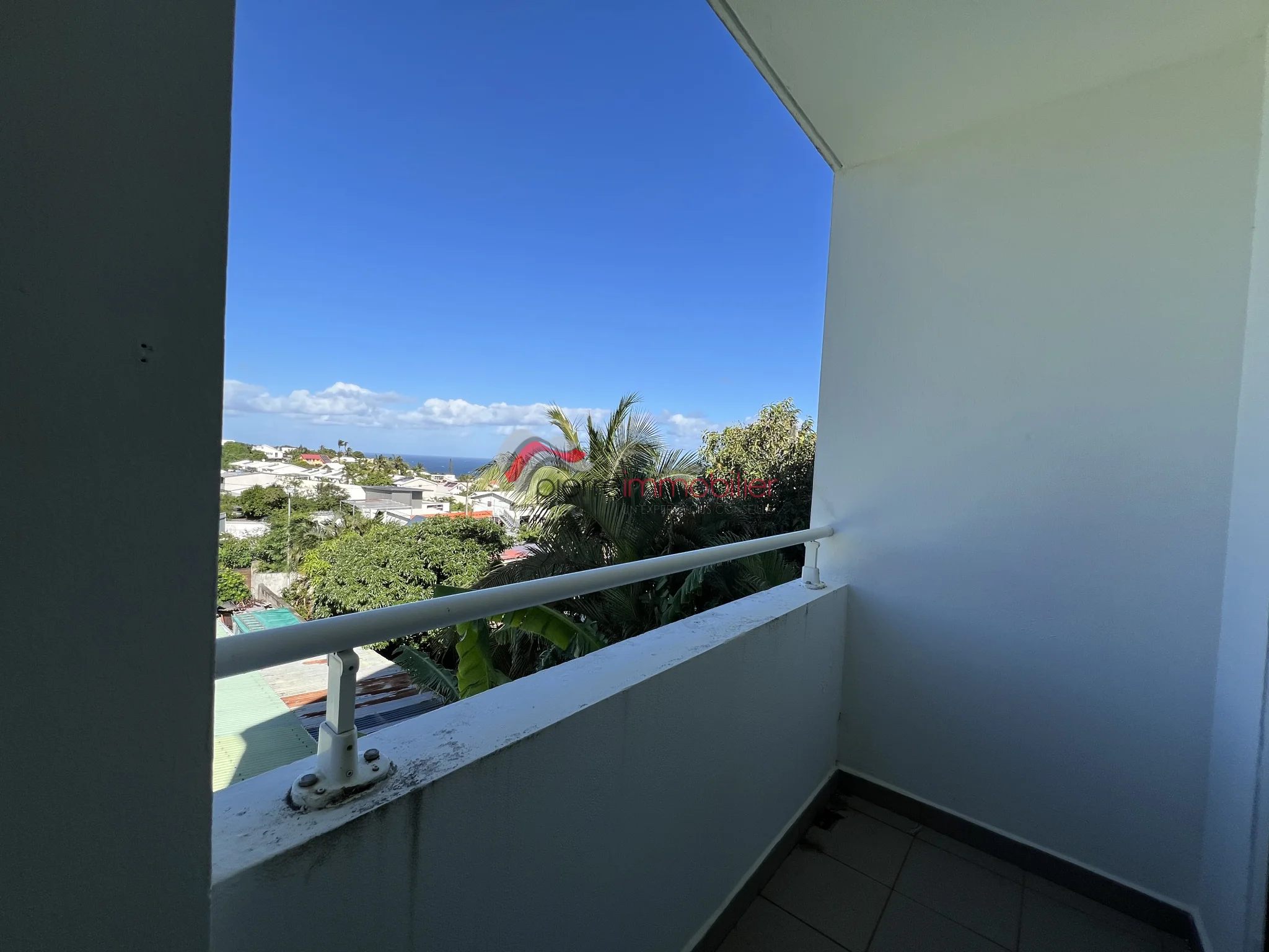 Photo 2 - Appartement à vendre - Ancien 130 000 € 2 pièces 1 chambres 41 m² Saint-Pierre 97410