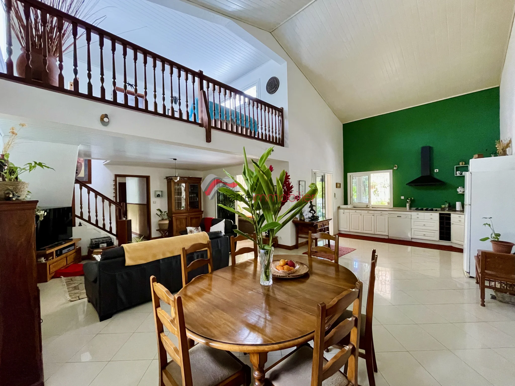 Photo 3 - Maison à vendre - Ancien 525 000 € 6 pièces 5 chambres 167.3 m² La Rivière 97421