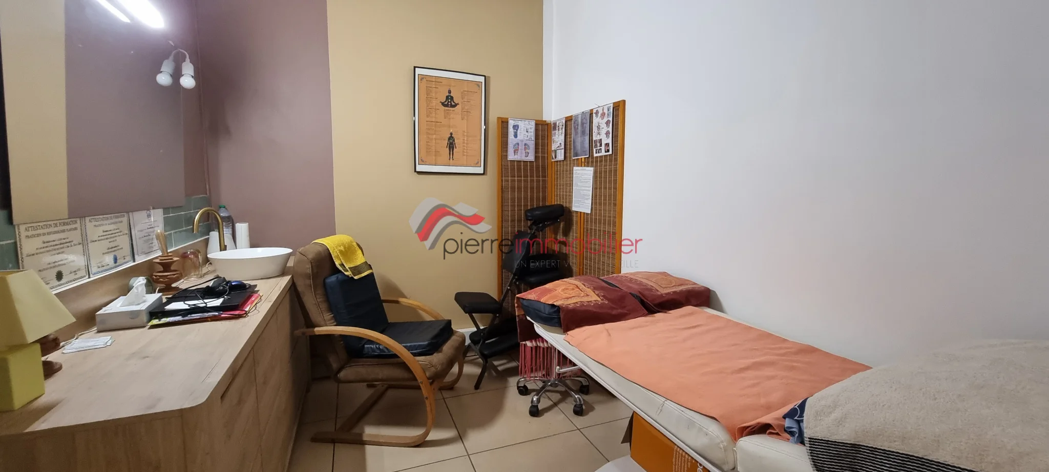 Photo 3 - Local à louer - Ancien 1 520 € 68 m² Saint-Pierre 97410