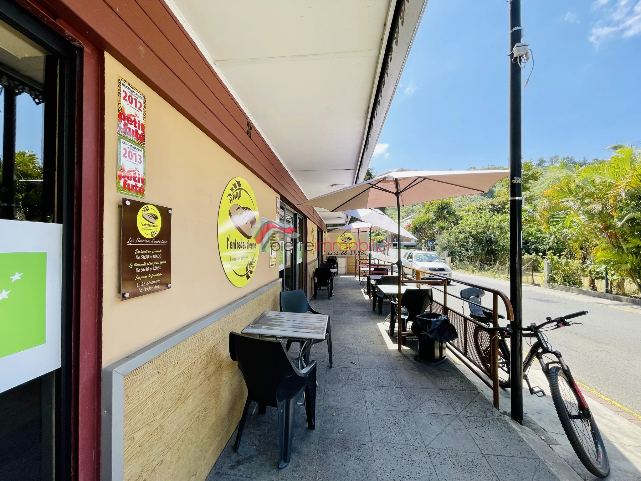 Photo 2 - Local à vendre - Ancien 828 000 € 339.7 m² Entre-Deux 97414