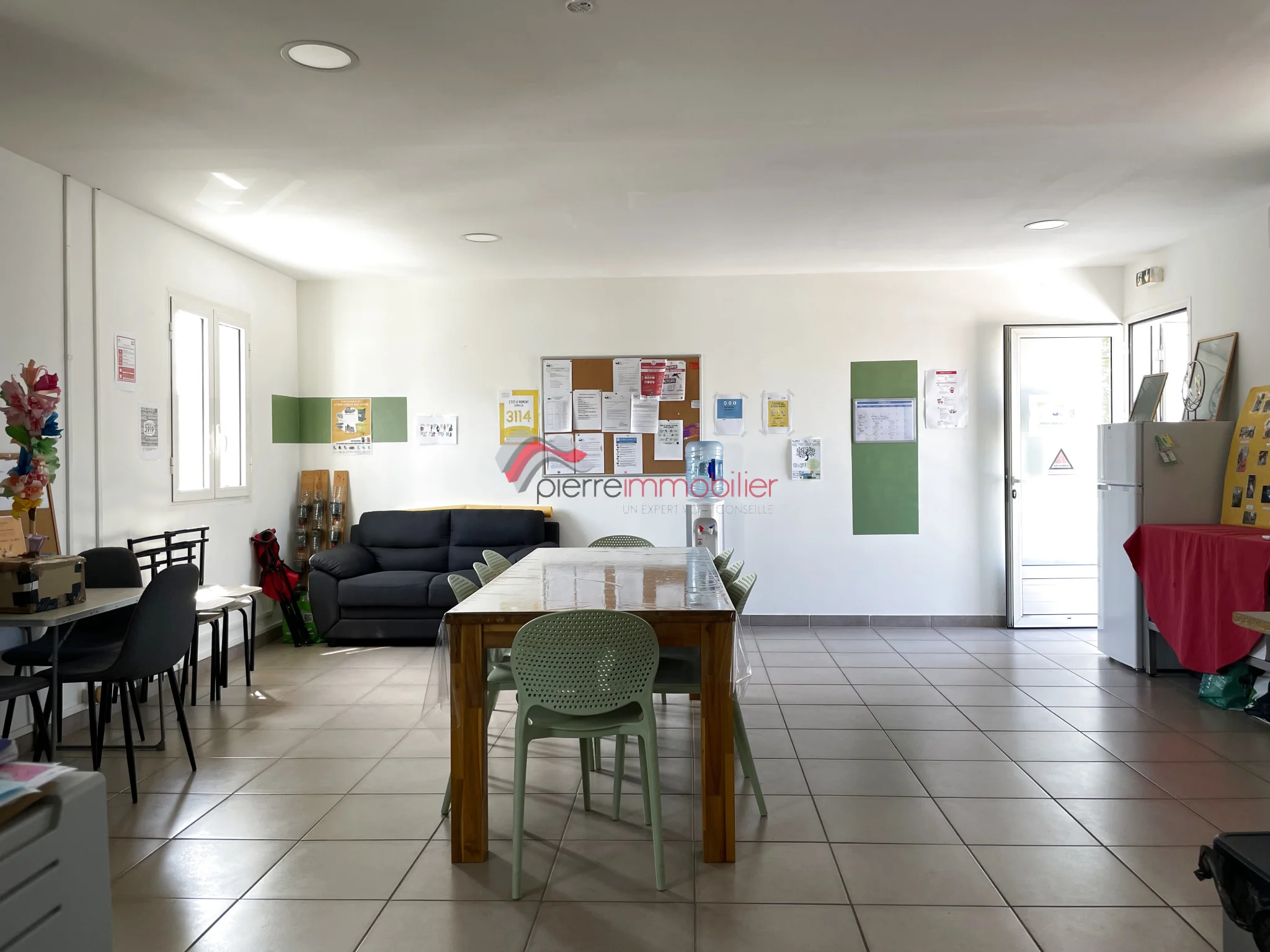 Photo 2 - Local à louer - Ancien 743 € 48 m² Saint-Louis 97450