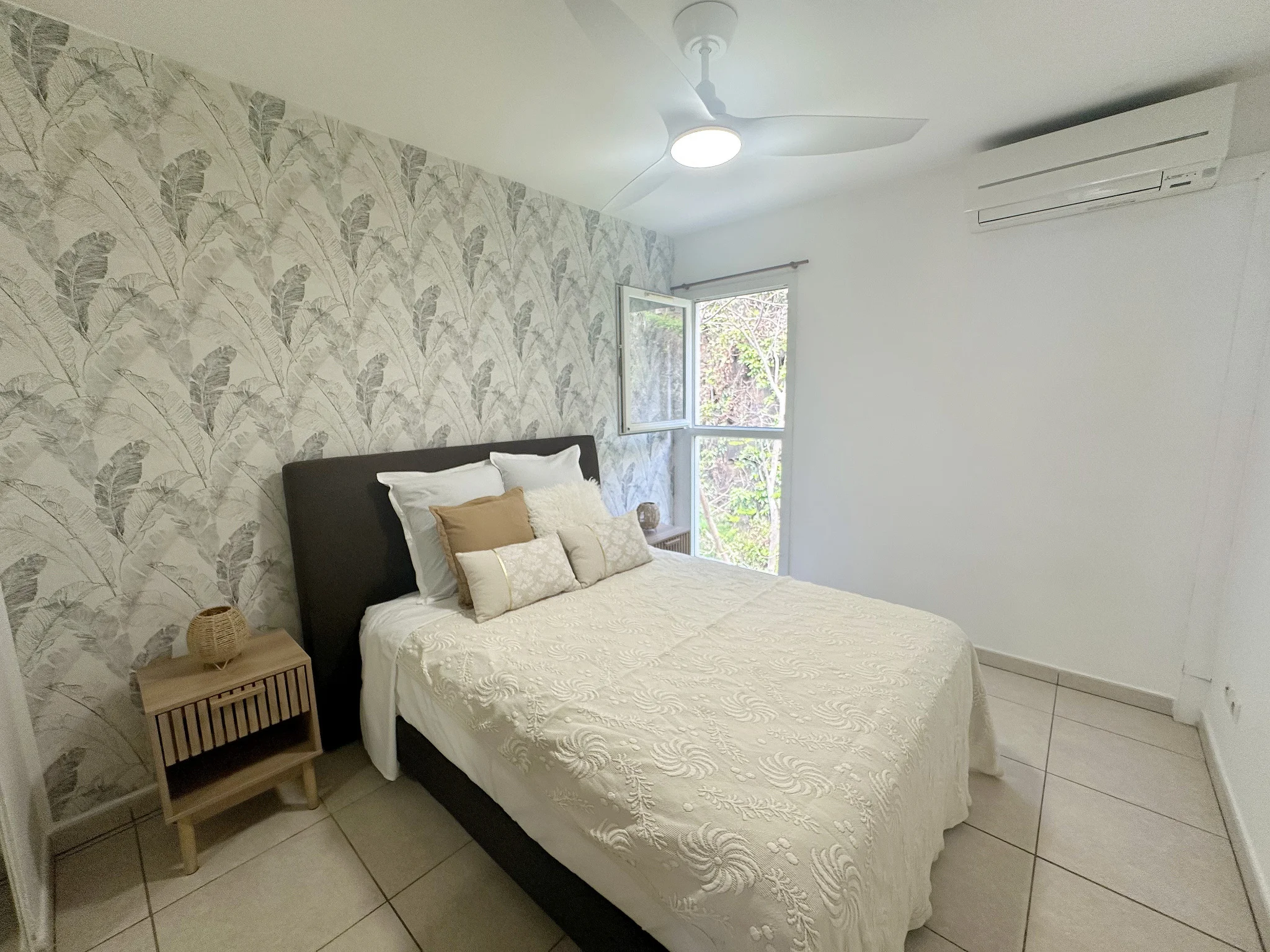 Photo 7 - Appartement à louer - Ancien 1 100 € 3 pièces 2 chambres 66 m² Saint-Denis 97400