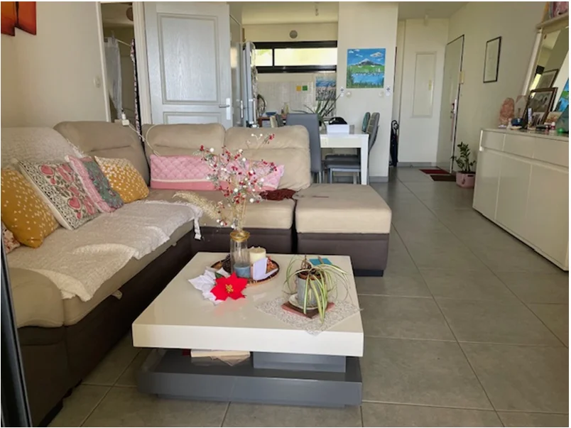 Photo 3 - Appartement à vendre - Ancien 145 800 € 3 pièces 2 chambres 55.23 m² Sainte-Clotilde 97490