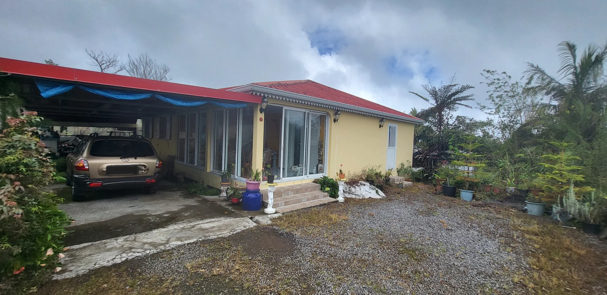 Photo 1 - Maison à vendre - Ancien 296 800 € 4 pièces 3 chambres 114 m² Plaine-des-Palmistes 97431