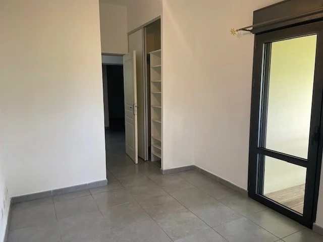 Photo 18 - Maison à vendre - Ancien 388 500 € 5 pièces 4 chambres 120 m² Saint-Denis 97400