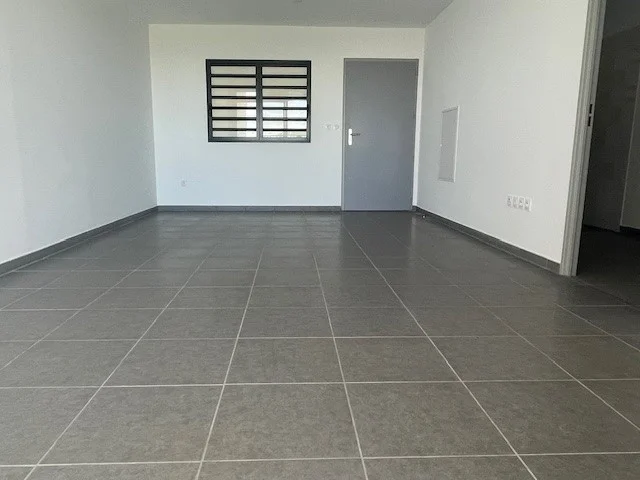 Photo 2 - Appartement à louer - Ancien 911 € 2 pièces 1 chambres 51.28 m² La grande montee 97438