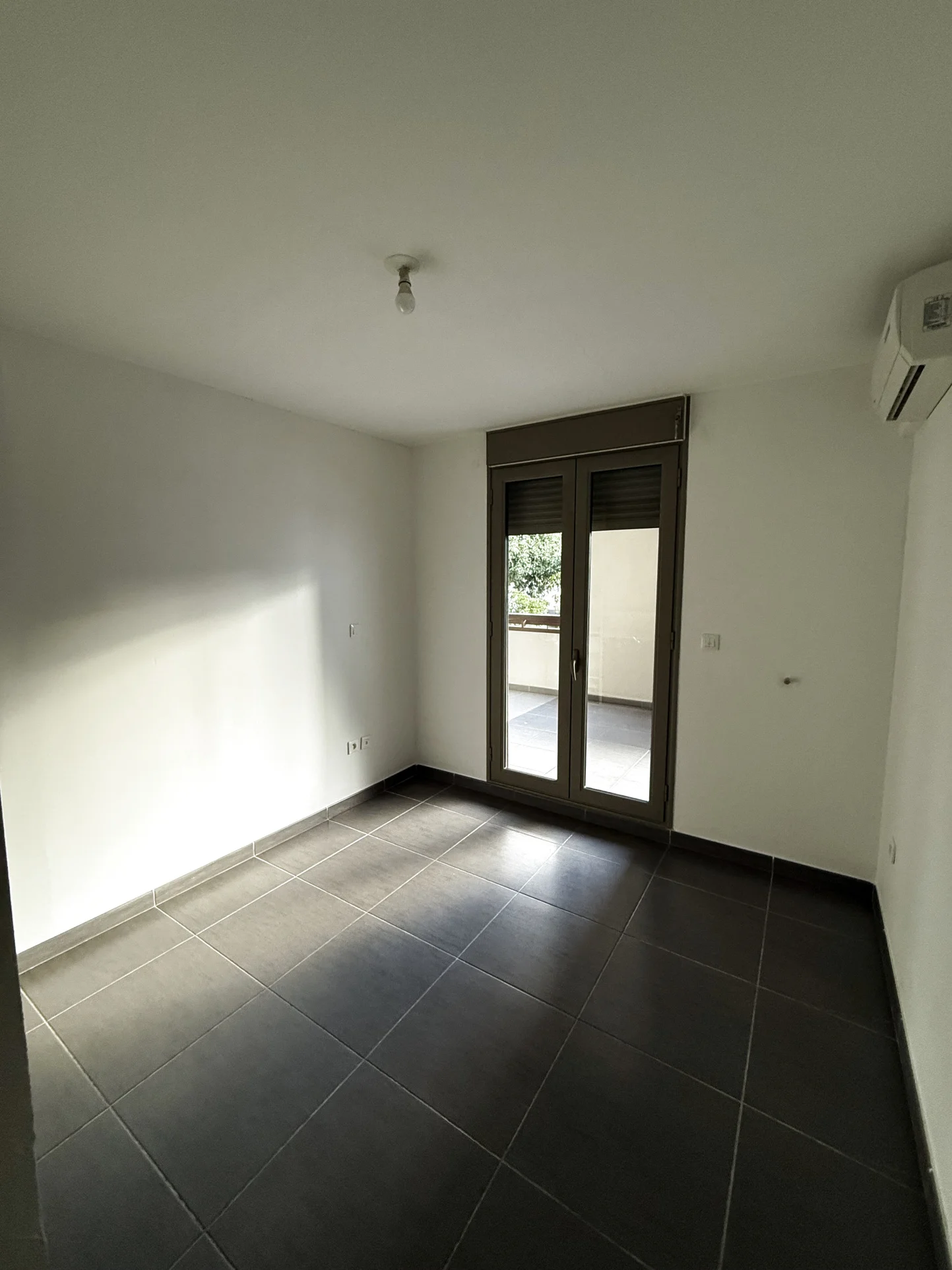 Photo 3 - Appartement à vendre - Ancien 204 120 € 3 pièces 2 chambres 62 m² Saint-Denis 97400