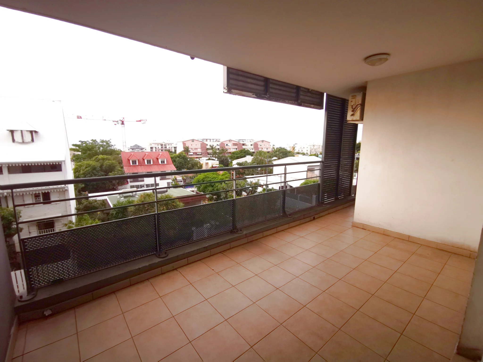 Photo 1 - Appartement à vendre - Ancien 140 400 € 3 pièces 2 chambres 56 m² Saint-Denis 97490