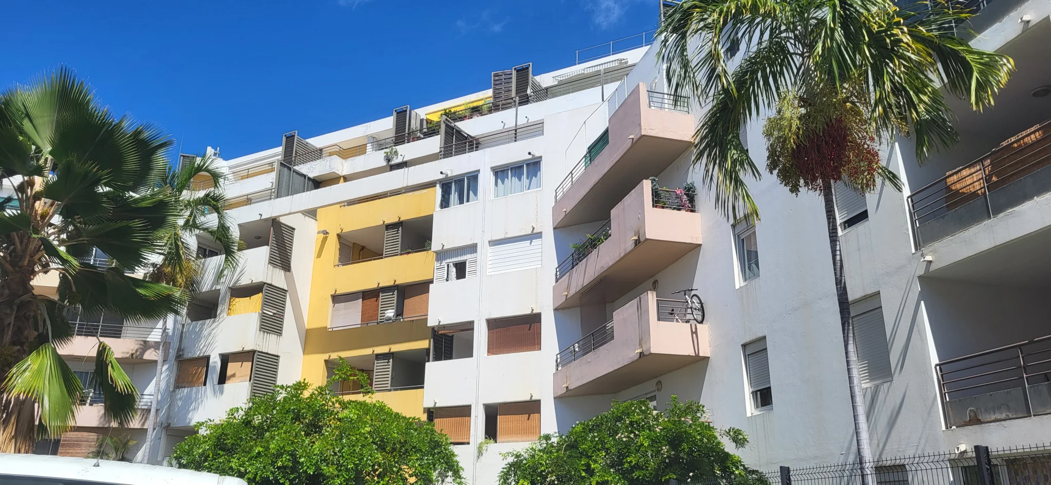 Photo 1 - Appartement à vendre - Ancien 118 800 € 3 pièces 2 chambres 60 m² Saint-Denis 97490