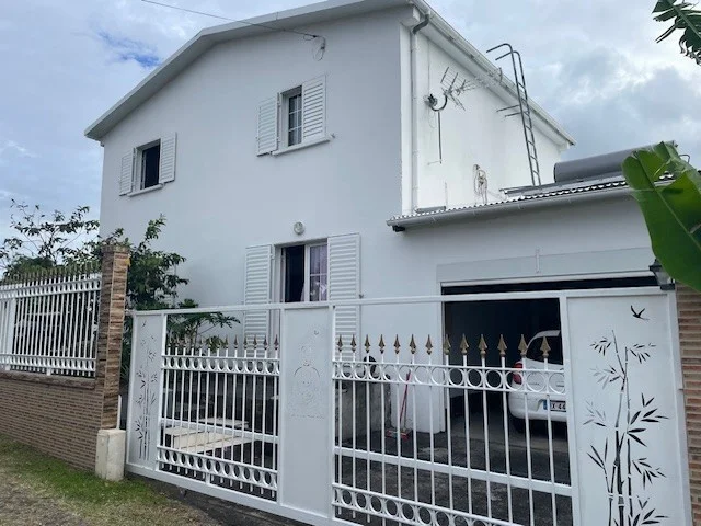 Photo 2 - Maison à vendre - Ancien 299 600 € 5 pièces 4 chambres 120 m² Saint-André 97440