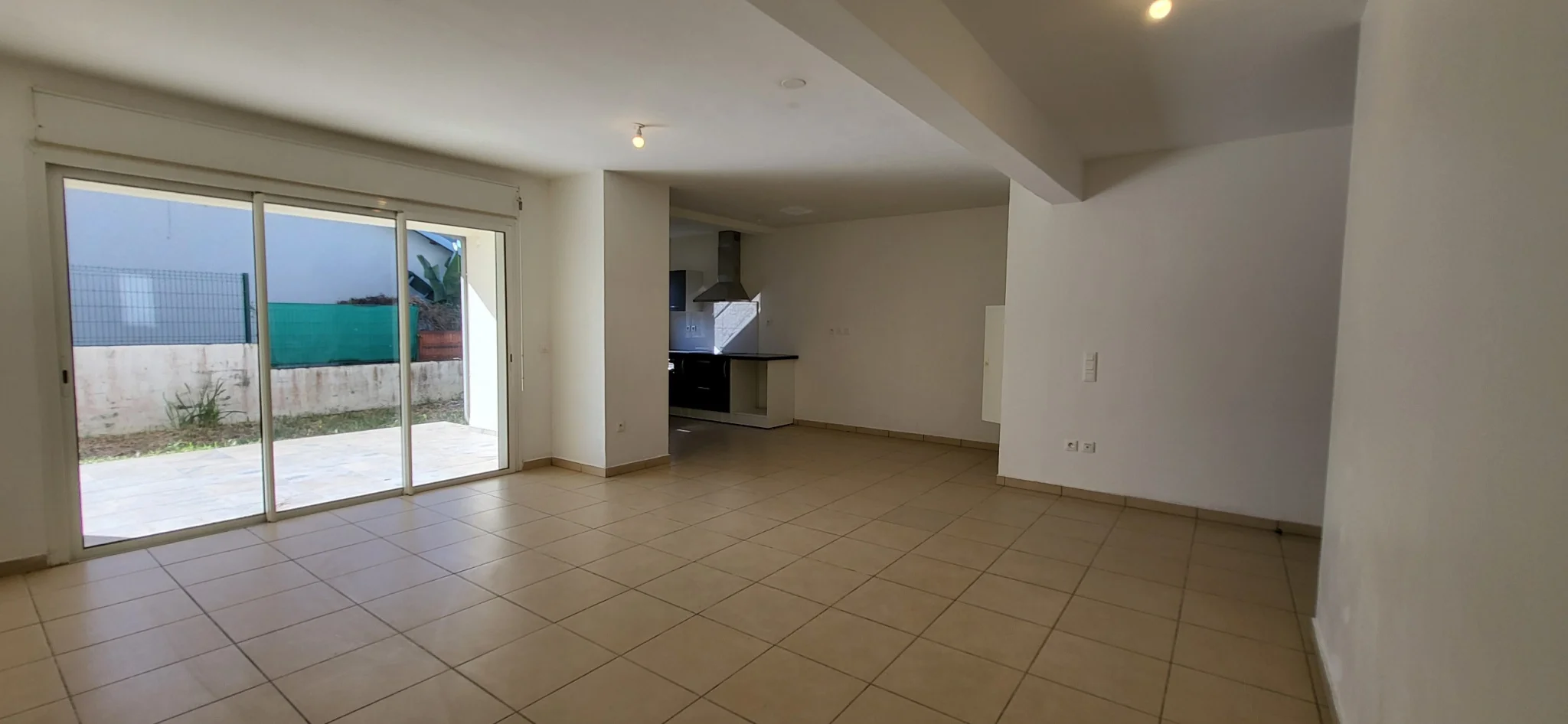 Photo 3 - Appartement à vendre - Ancien 194 400 € 4 pièces 3 chambres 88 m² Sainte-Suzanne 97441