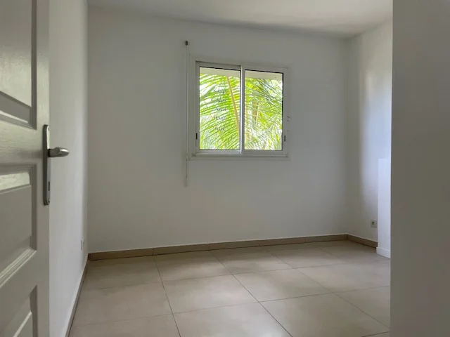 Photo 8 - Appartement à vendre - Ancien 183 600 € 3 pièces 2 chambres 74.76 m² Saint-Denis 97400