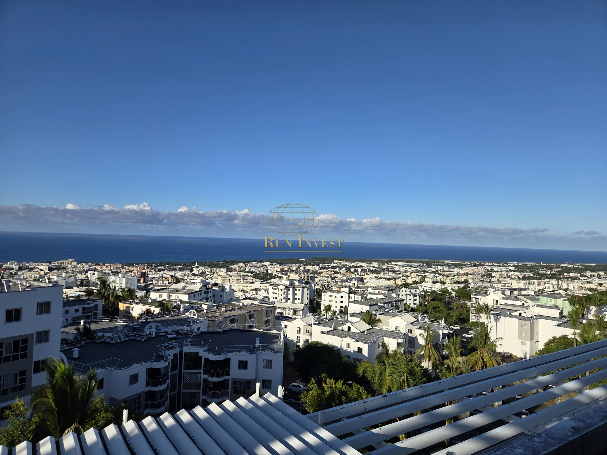 Photo 1 - Appartement à vendre - Ancien 187 000 € 4 pièces 3 chambres 76.42 m² Saint-Denis 97400