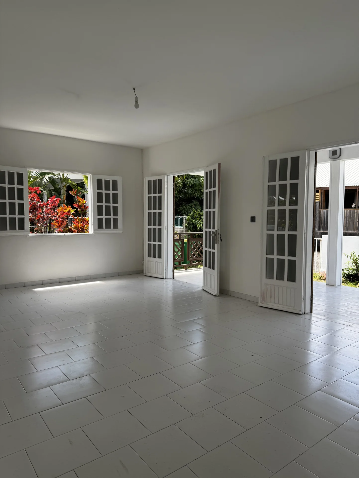 Photo 5 - Maison à vendre - Ancien 399 000 € 4 pièces 3 chambres 100 m² Saint-Pierre 97432