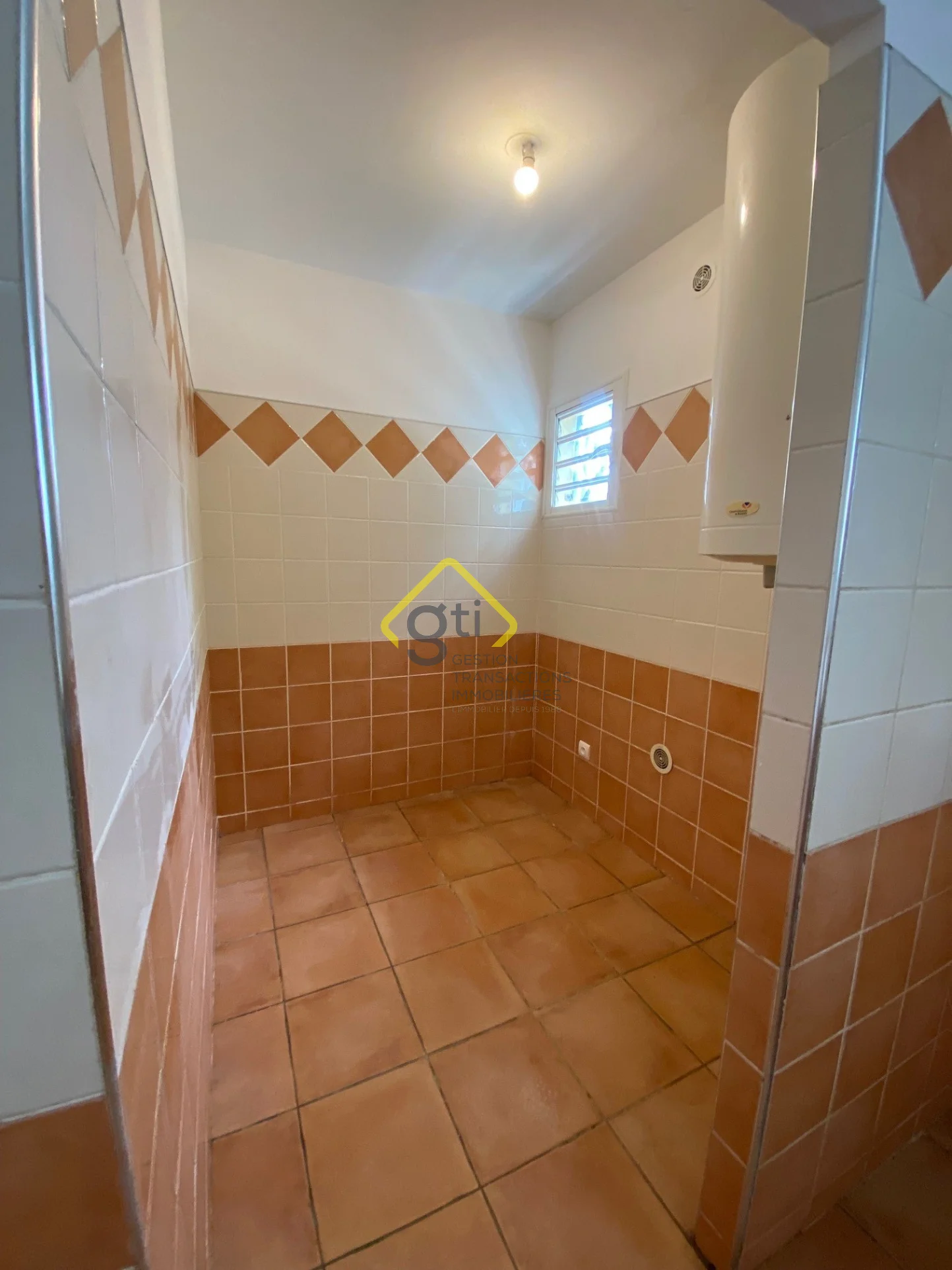 Photo 4 - Maison à louer - Ancien 991 € 4 pièces 3 chambres 84.83 m² Saint-André 97440