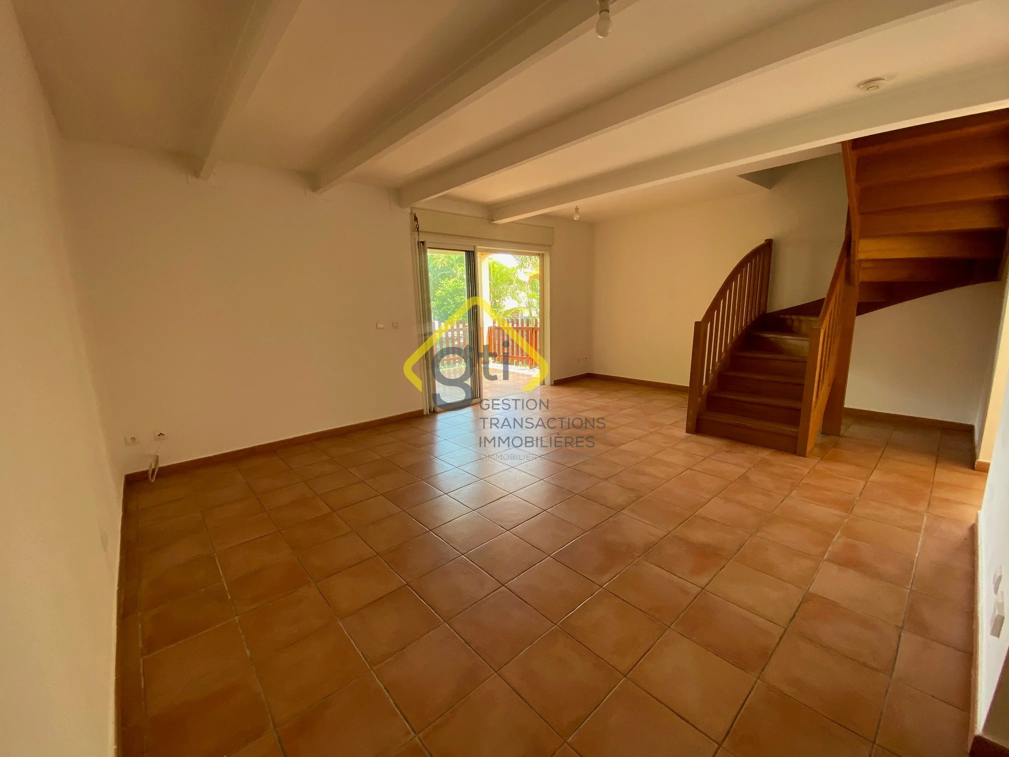 Photo 2 - Maison à louer - Ancien 991 € 4 pièces 3 chambres 84.83 m² Saint-André 97440