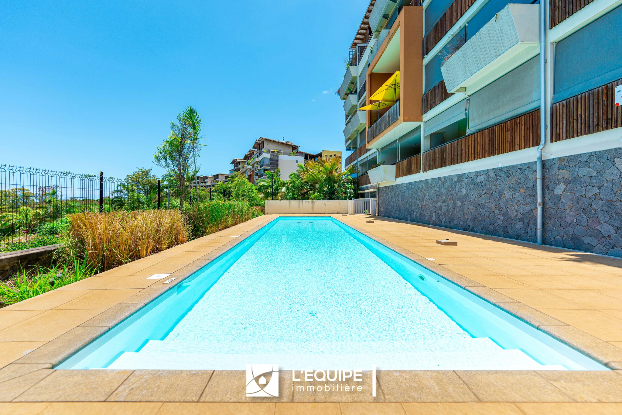 Photo 1 - Appartement à vendre - Ancien 151 580 € 2 pièces 1 chambres 47 m² Sainte-Marie 97438