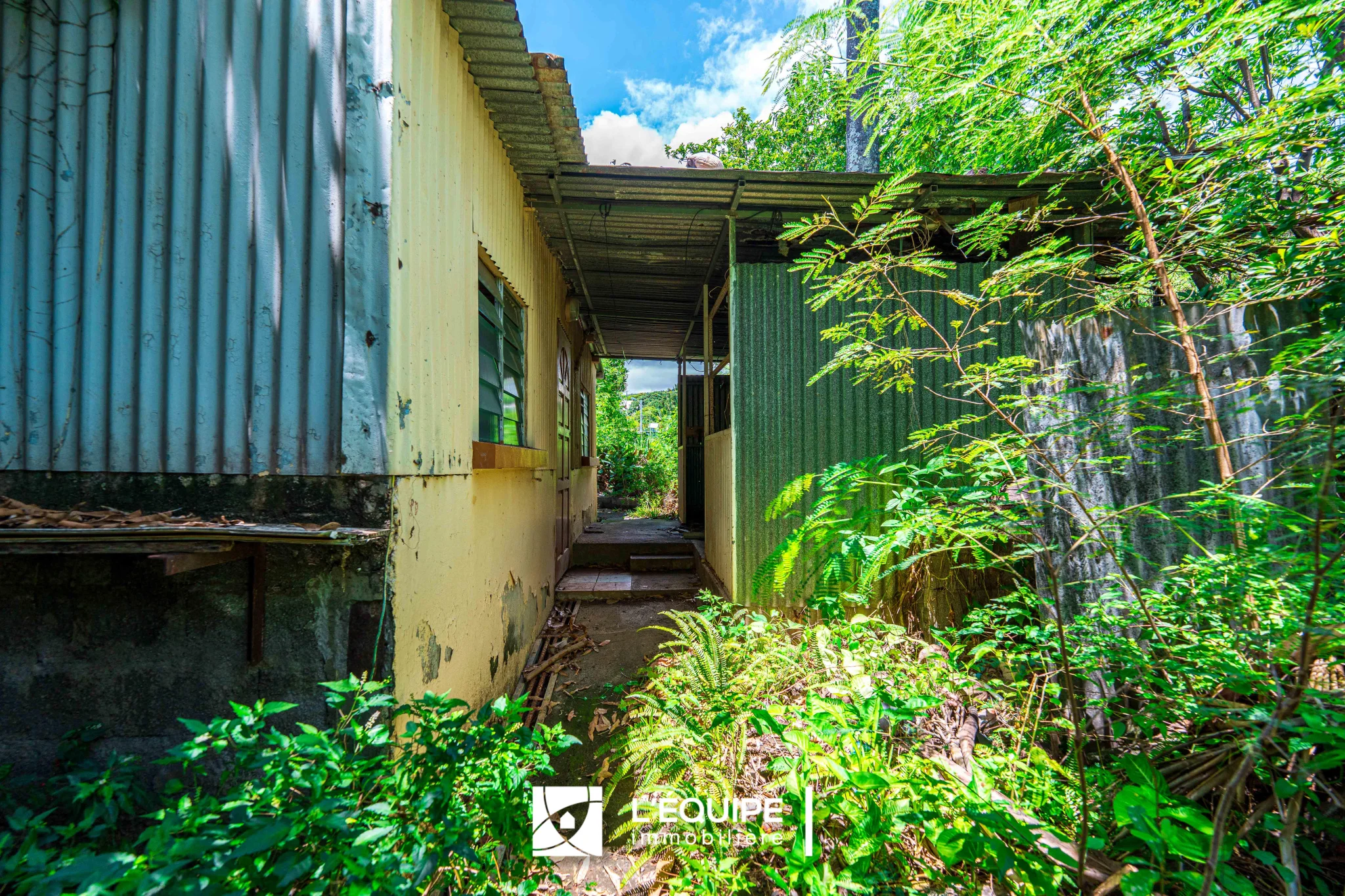 Photo 5 - Terrain à vendre - Ancien 333 900 € 890 m² Sainte-Marie 97438