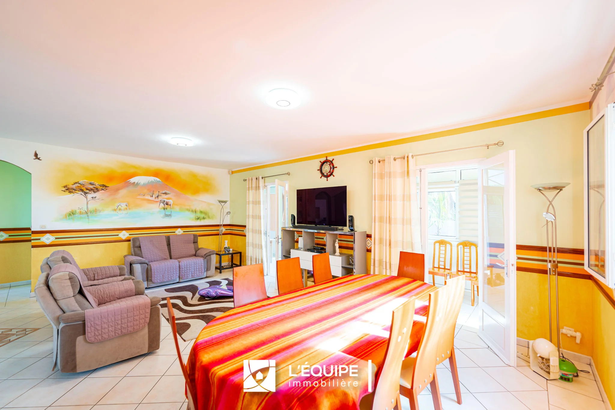 Photo 2 - Maison à vendre - Ancien 499 900 € 6 pièces 5 chambres 187 m² Sainte-Clotilde 97490